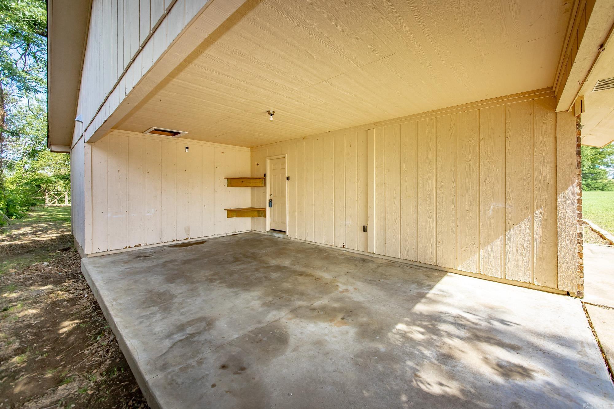 219 S Center  Conway, AR