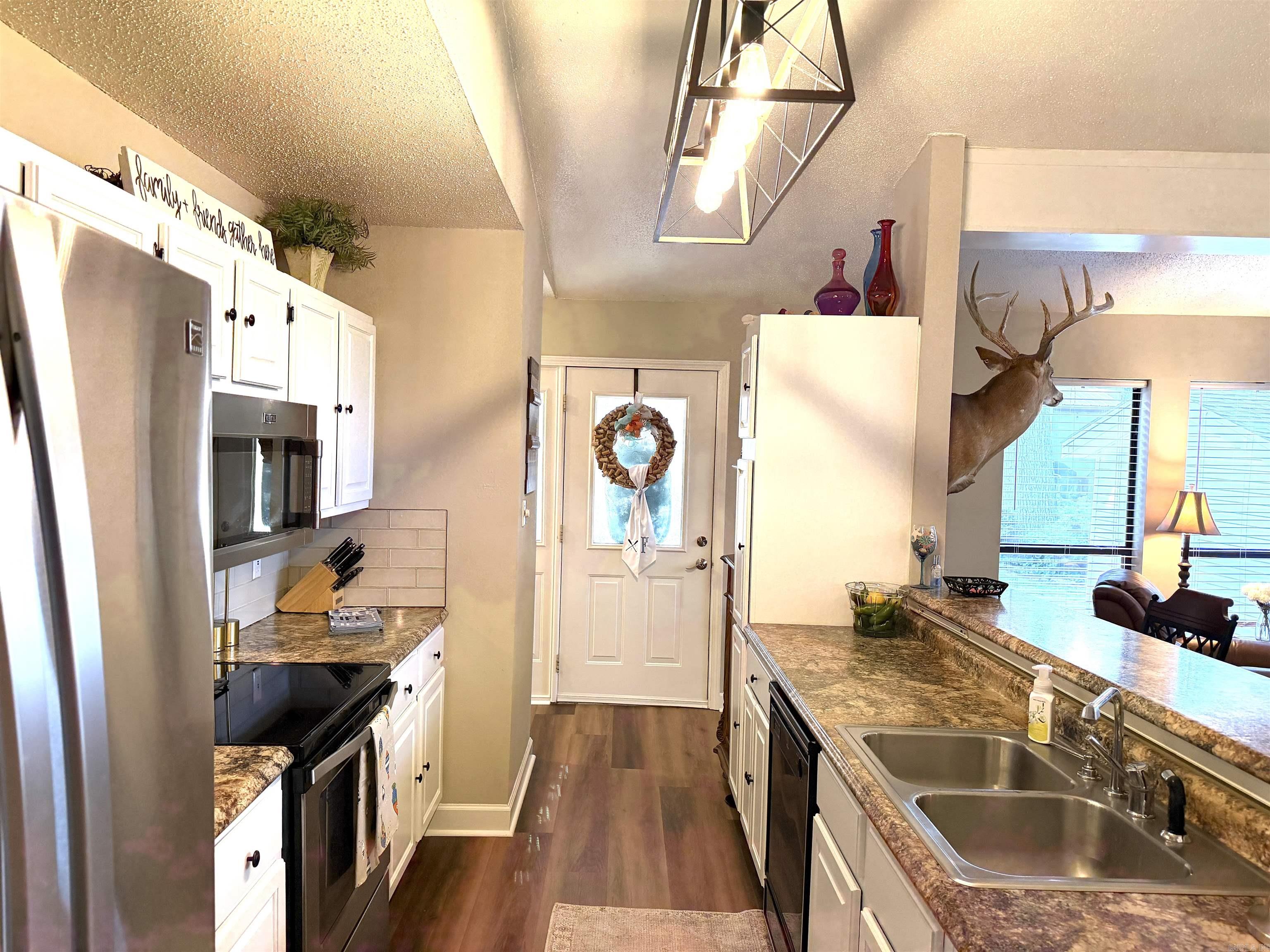 119 Meadowcliff  Fairfield Bay, AR