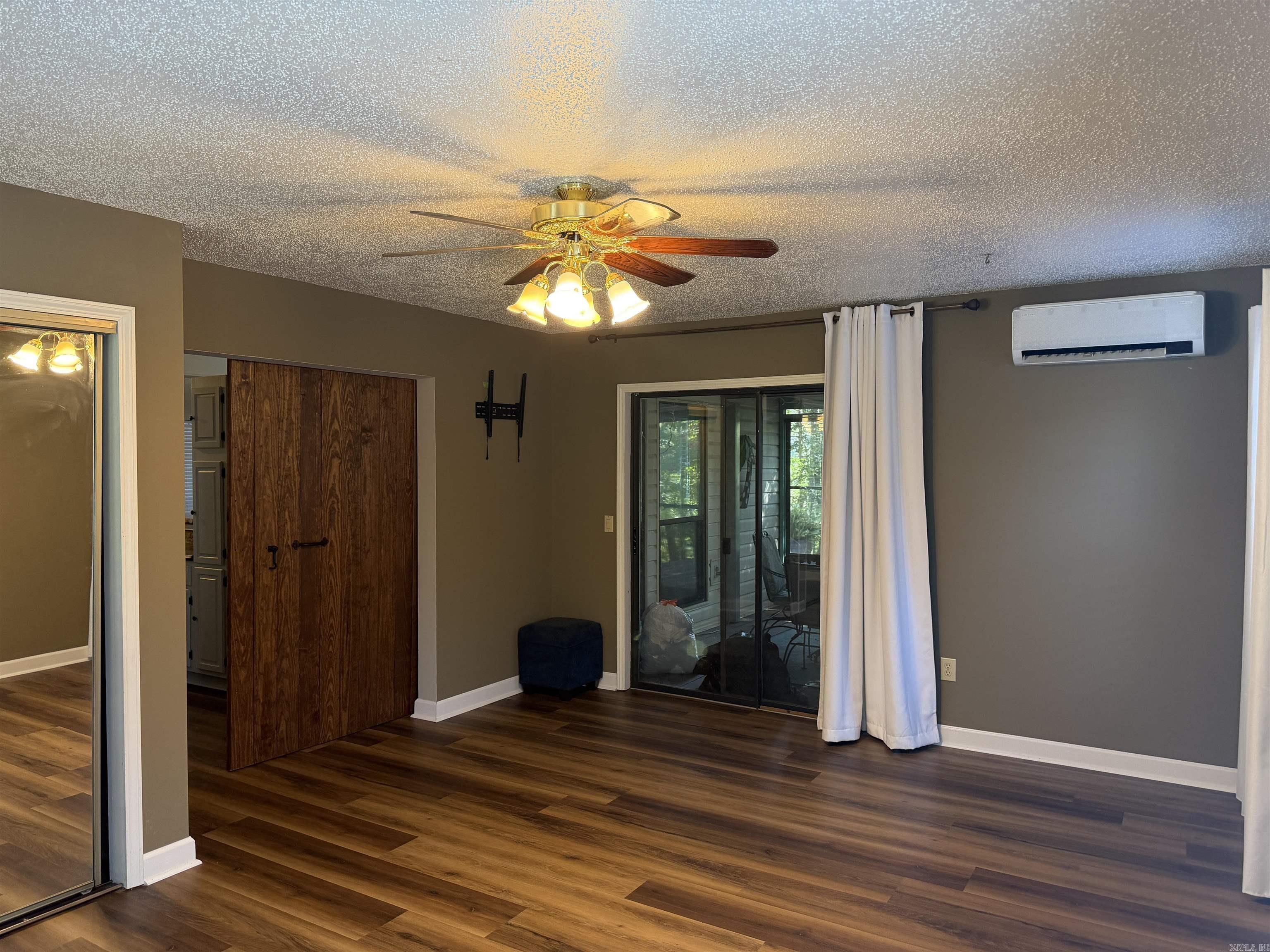 119 Meadowcliff  Fairfield Bay, AR