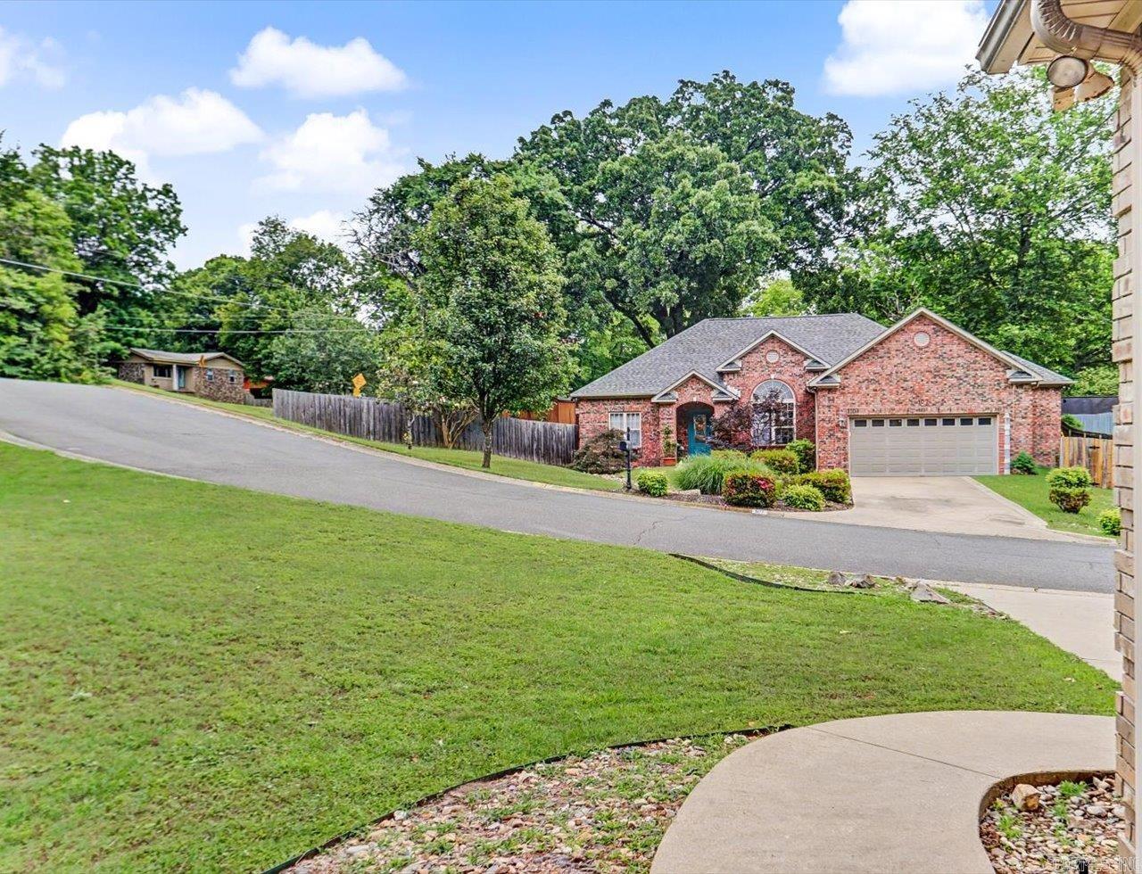 110 Shady Woods  Hot Springs, AR