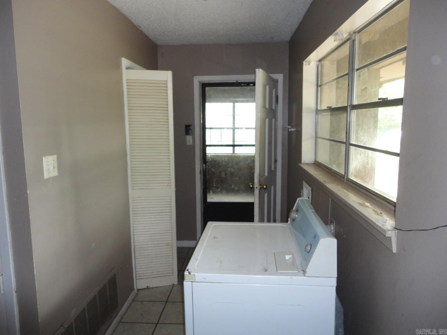553 W Clearwater  Sheridan, AR