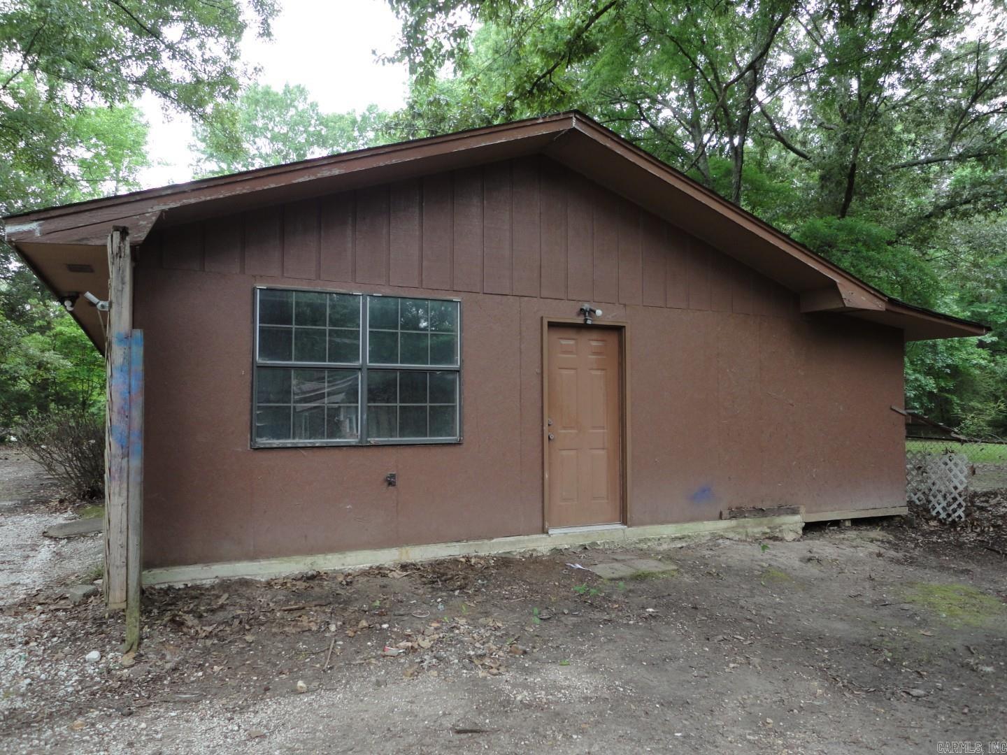 553 W Clearwater  Sheridan, AR