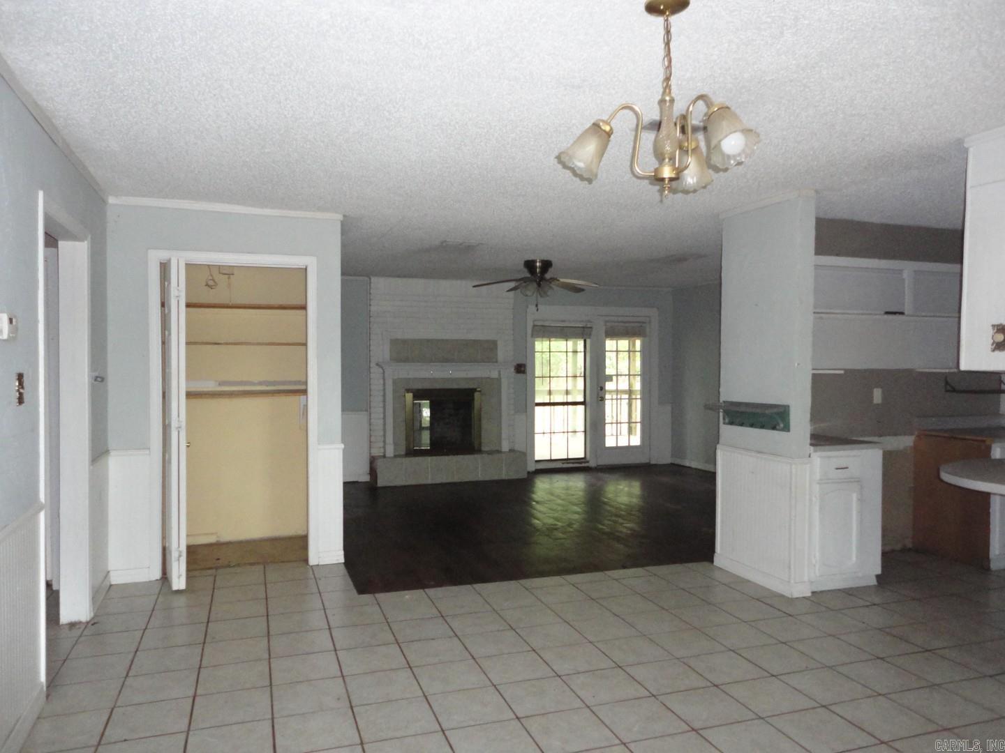 553 W Clearwater  Sheridan, AR