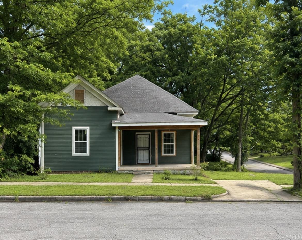 520 E Charles Bussey Ave  Little Rock, AR