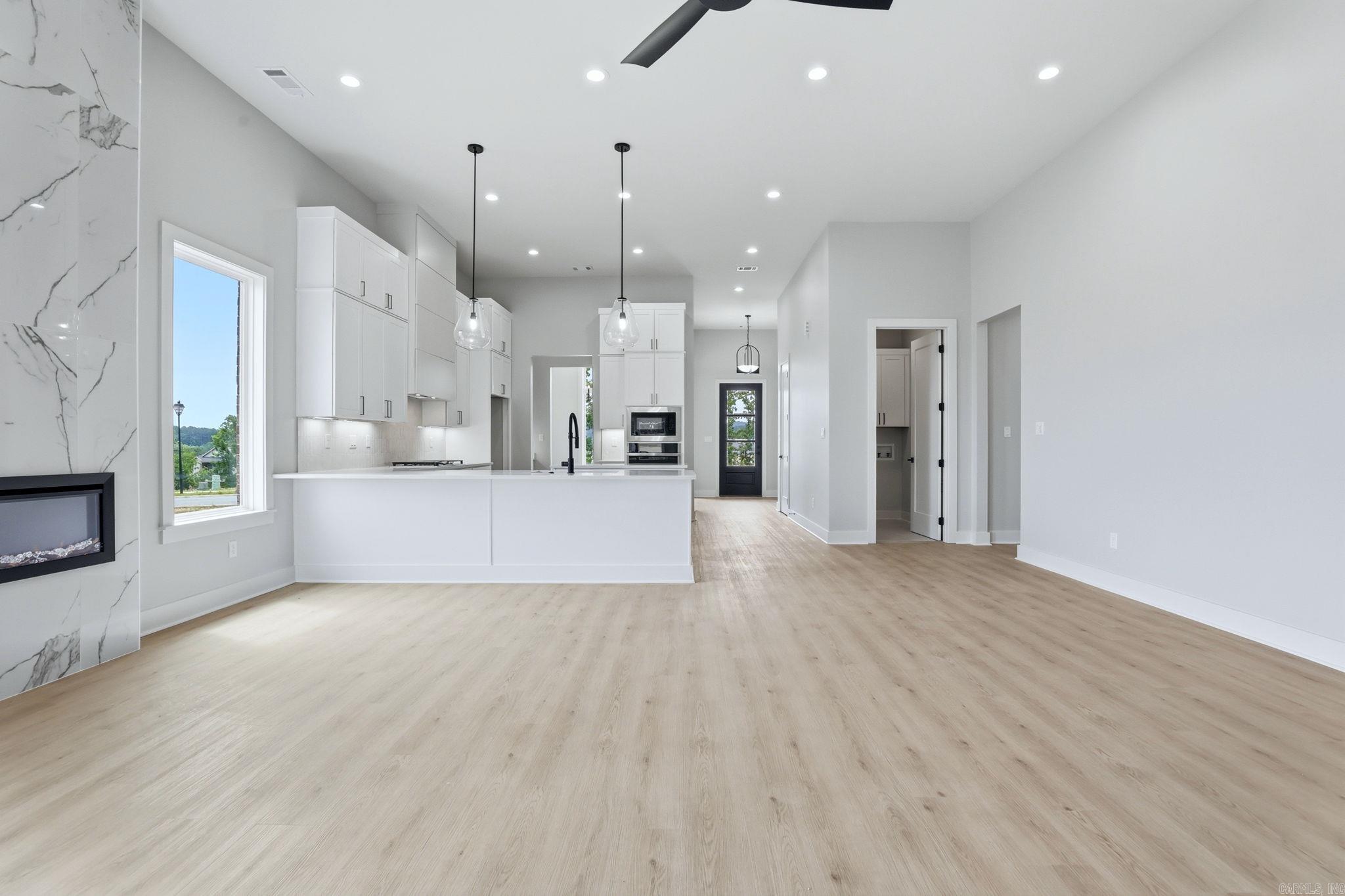 32 Mountain Brook  Little Rock, AR