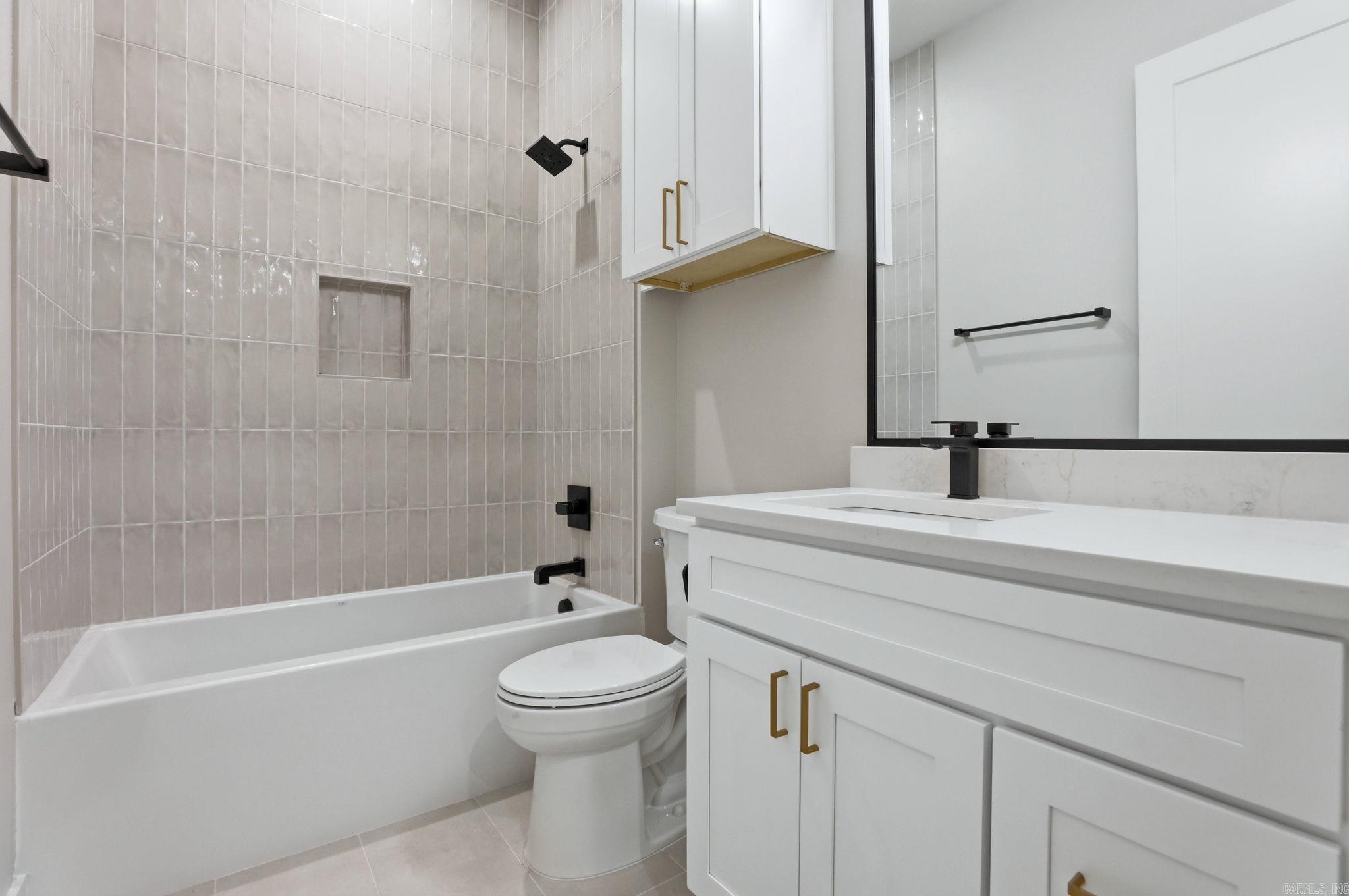 32 Mountain Brook  Little Rock, AR