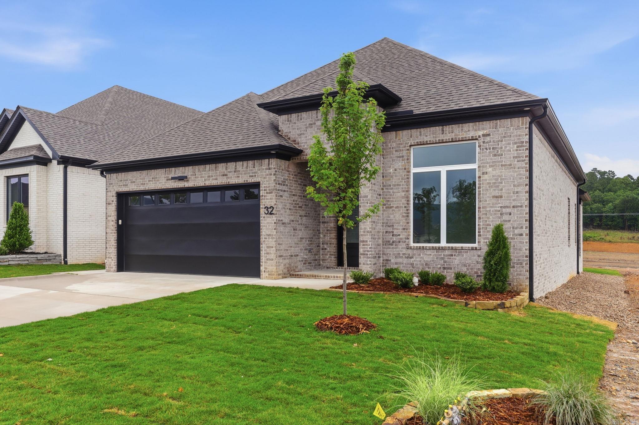 32 Mountain Brook  Little Rock, AR