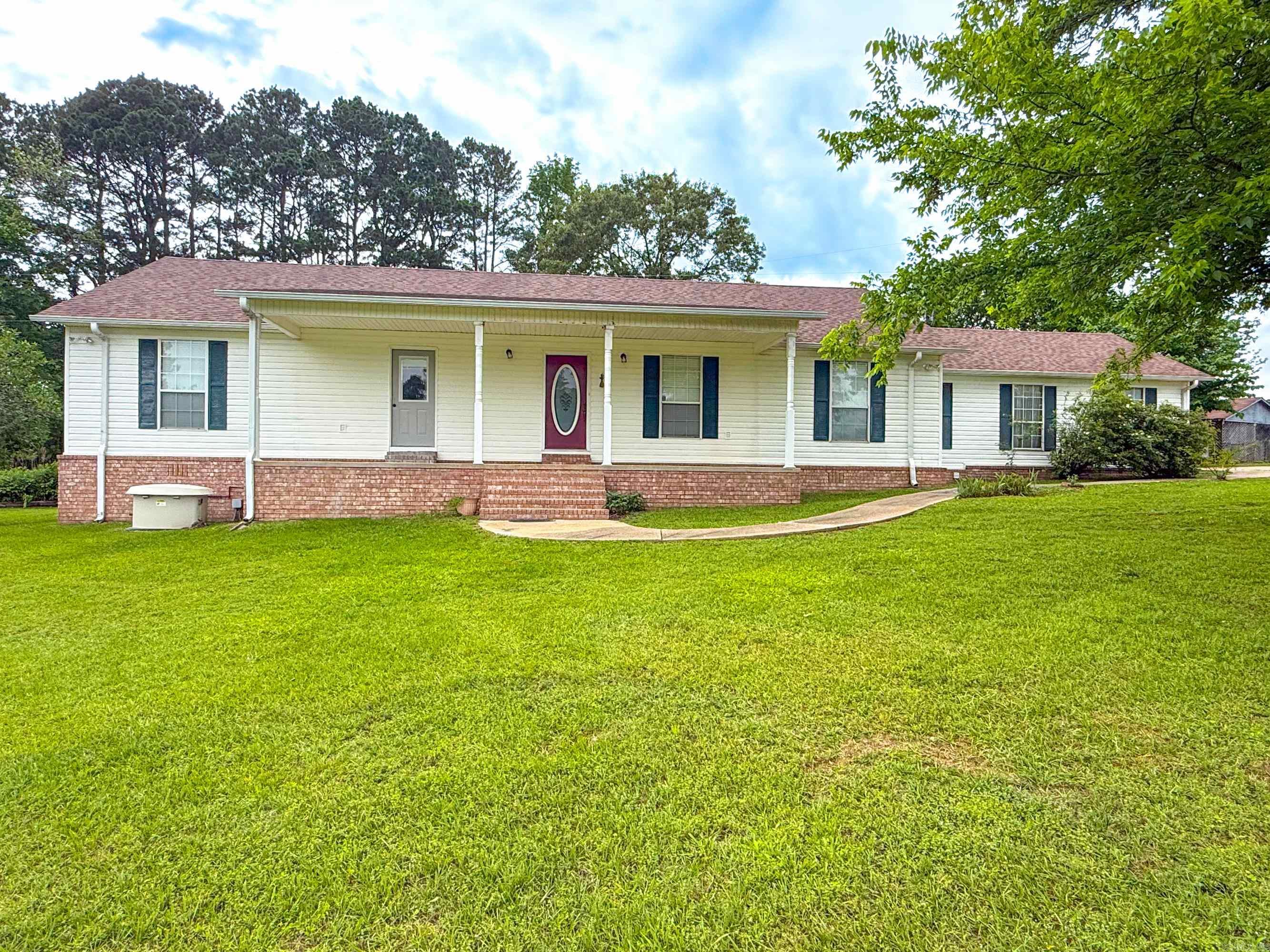 347 Deroche  Bismarck, AR