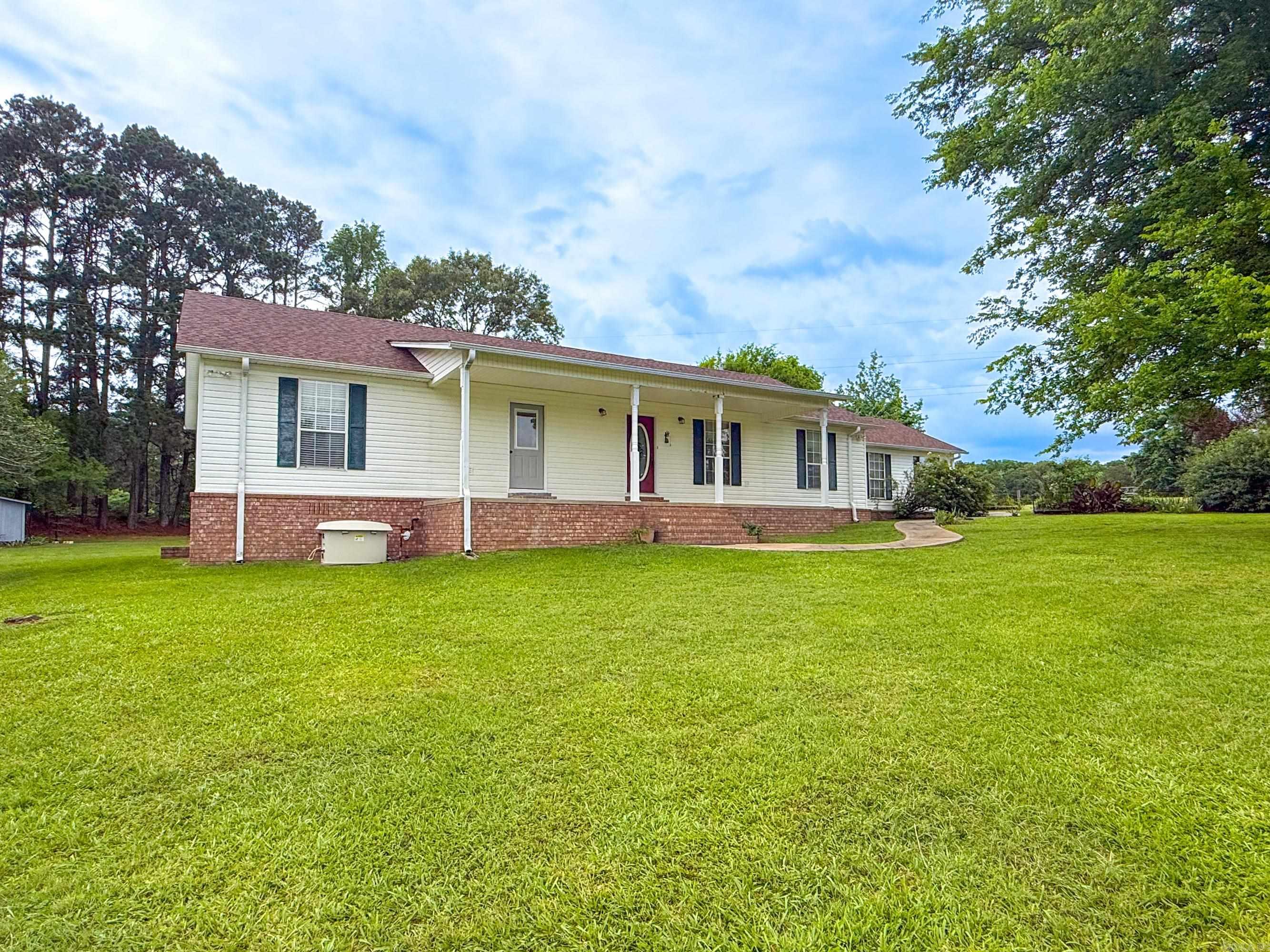 347 Deroche  Bismarck, AR