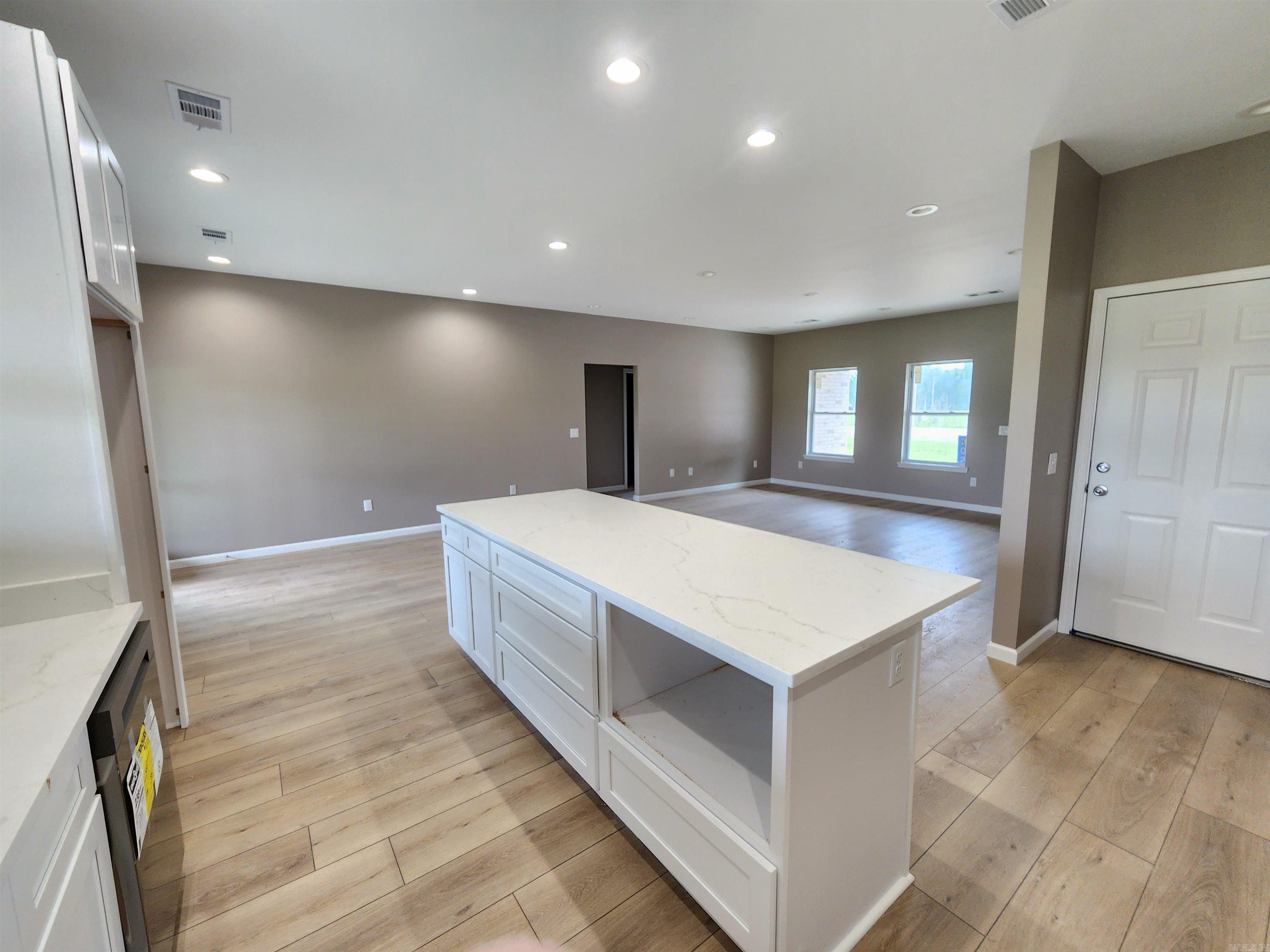 328 Walker  Higginson, AR