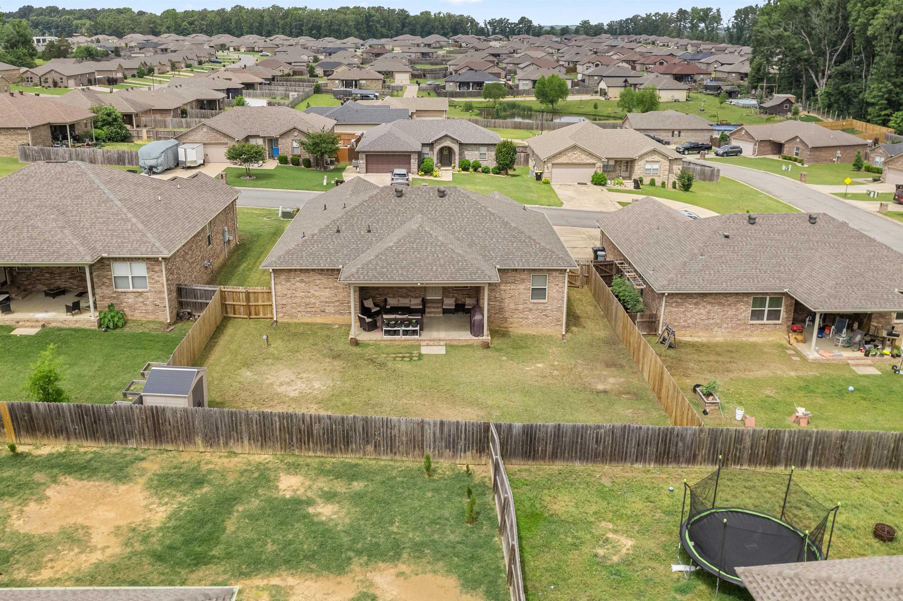 26 Huntington  Austin, AR