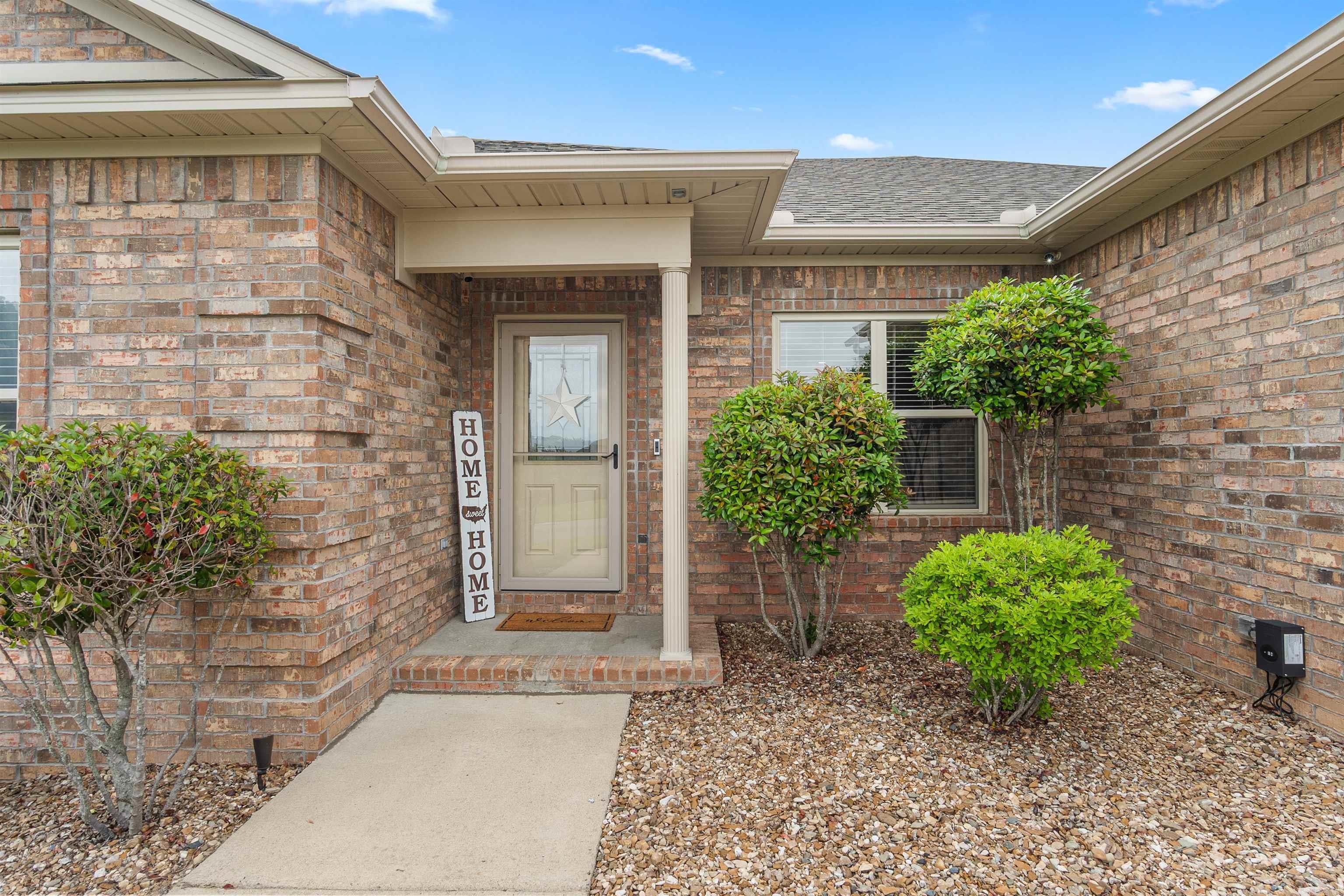 26 Huntington  Austin, AR