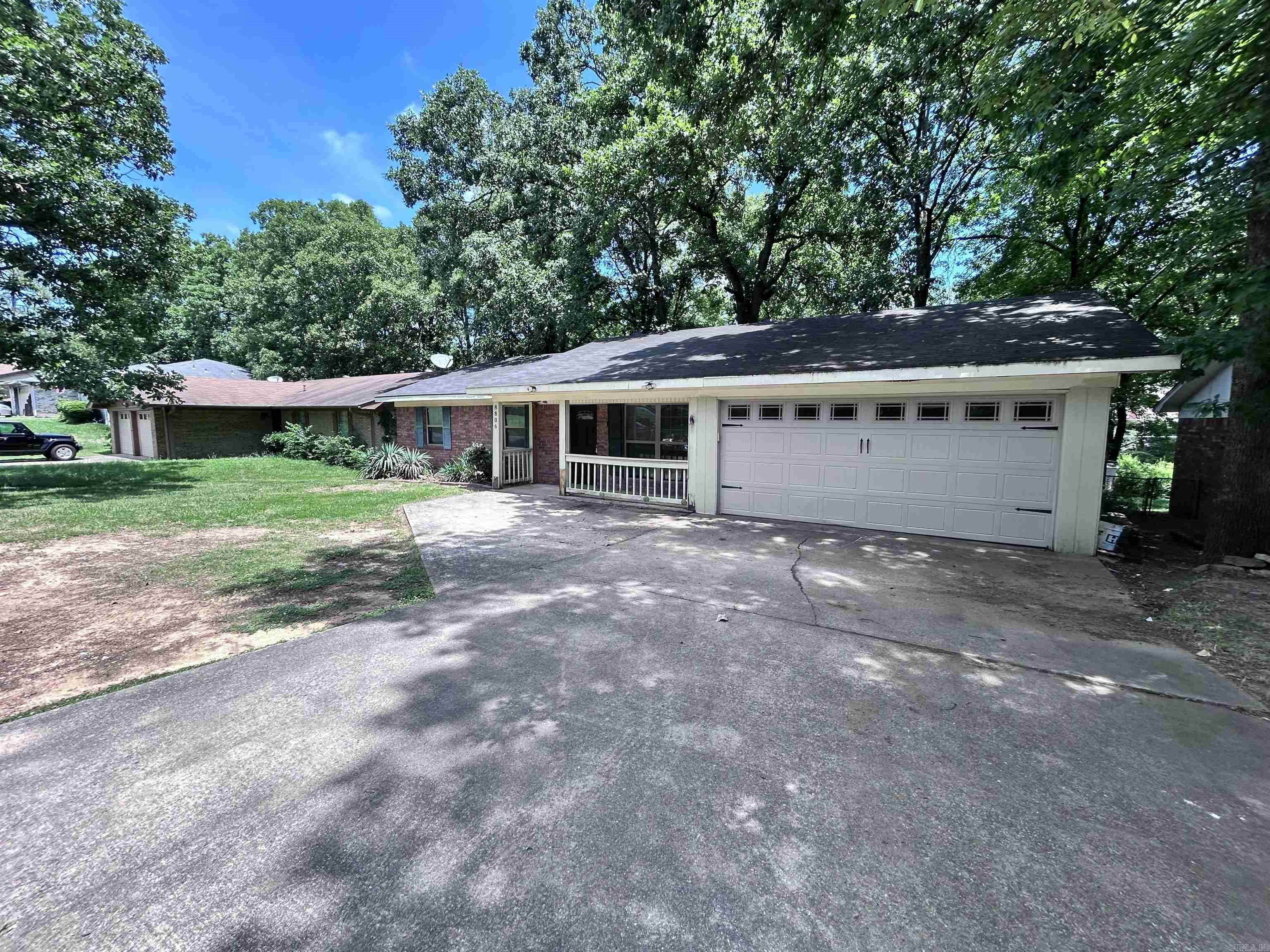 8806 Oakhaven  Sherwood, AR