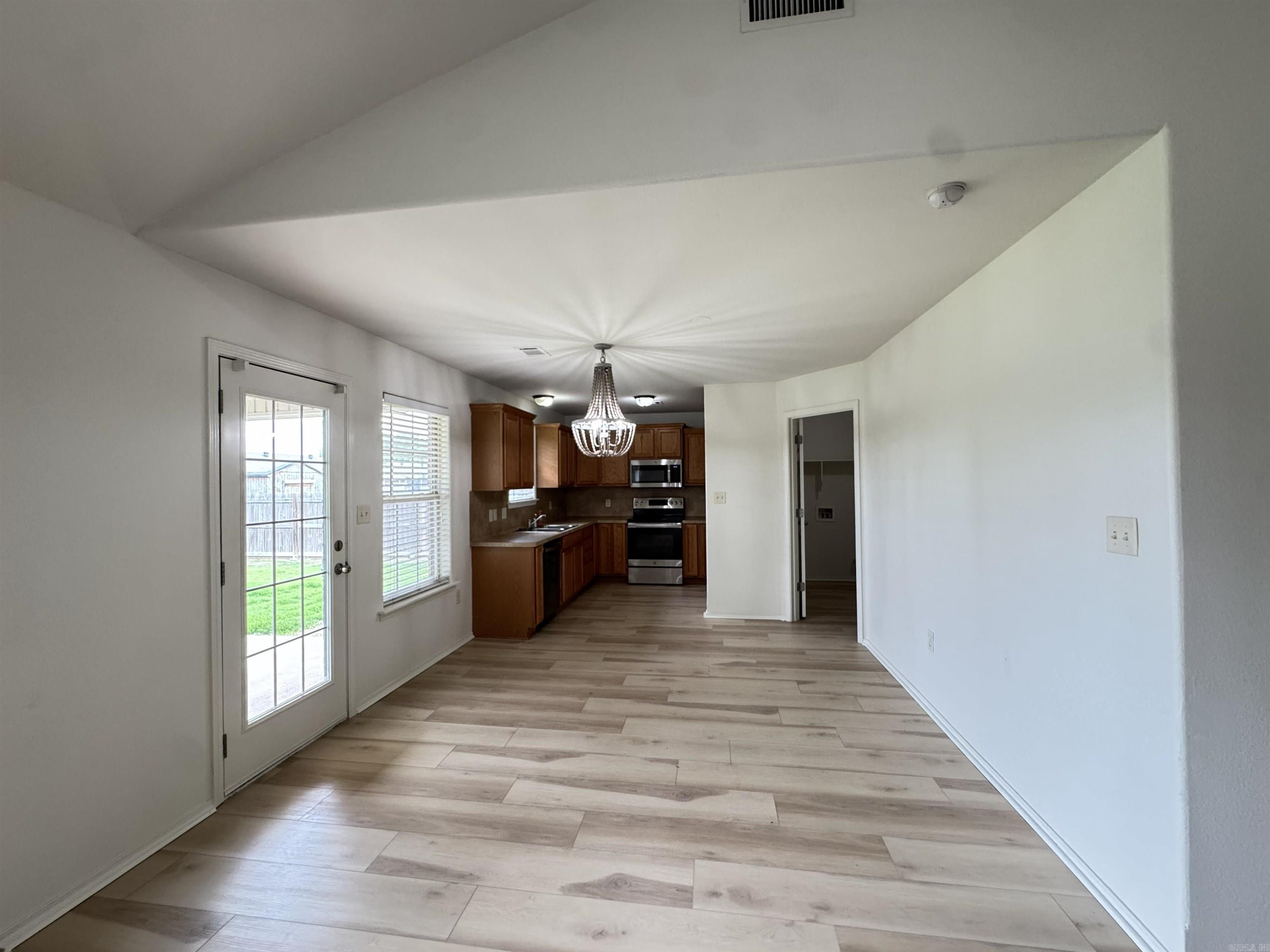 18 Apricot  Ward, AR