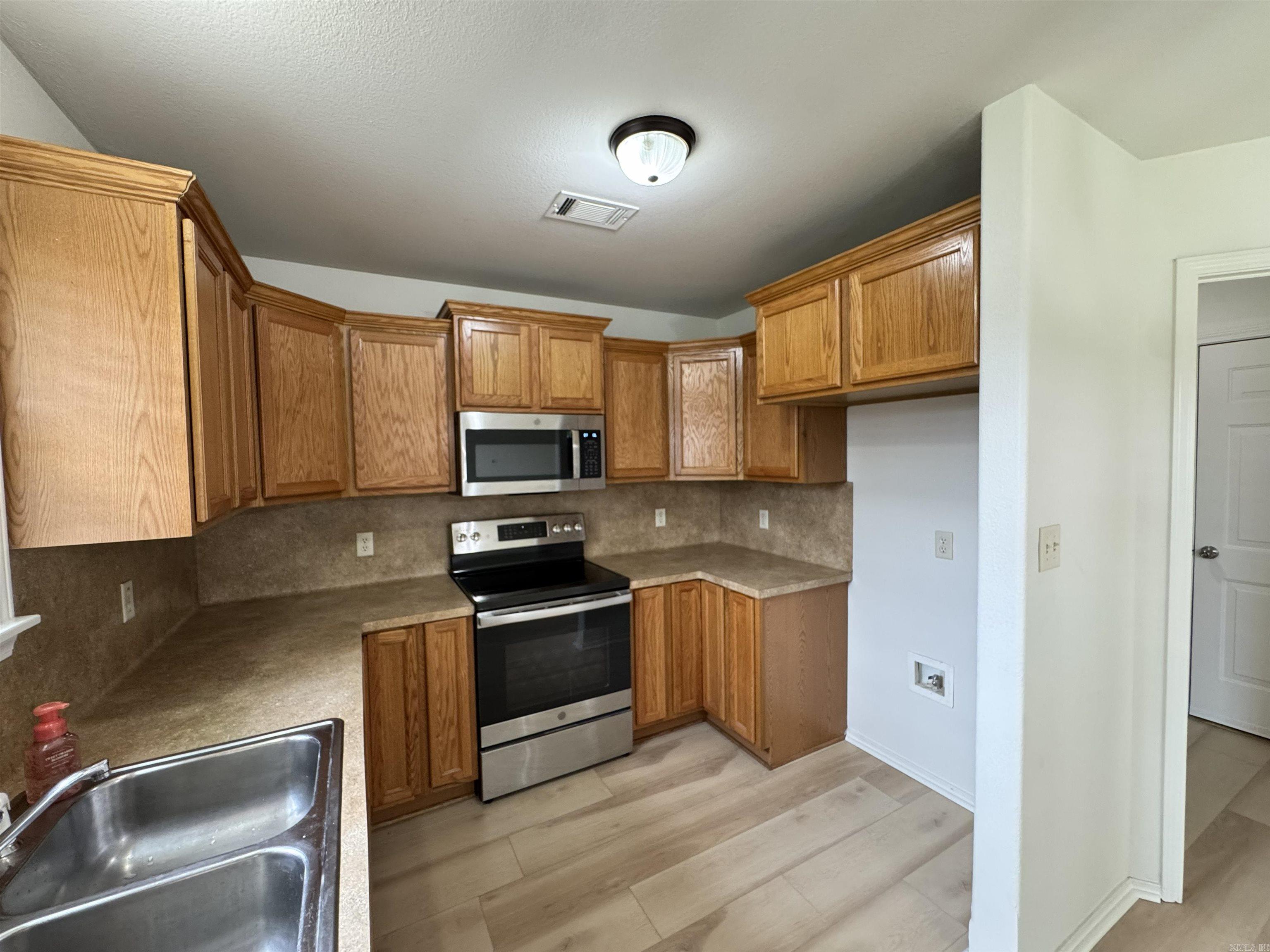 18 Apricot  Ward, AR