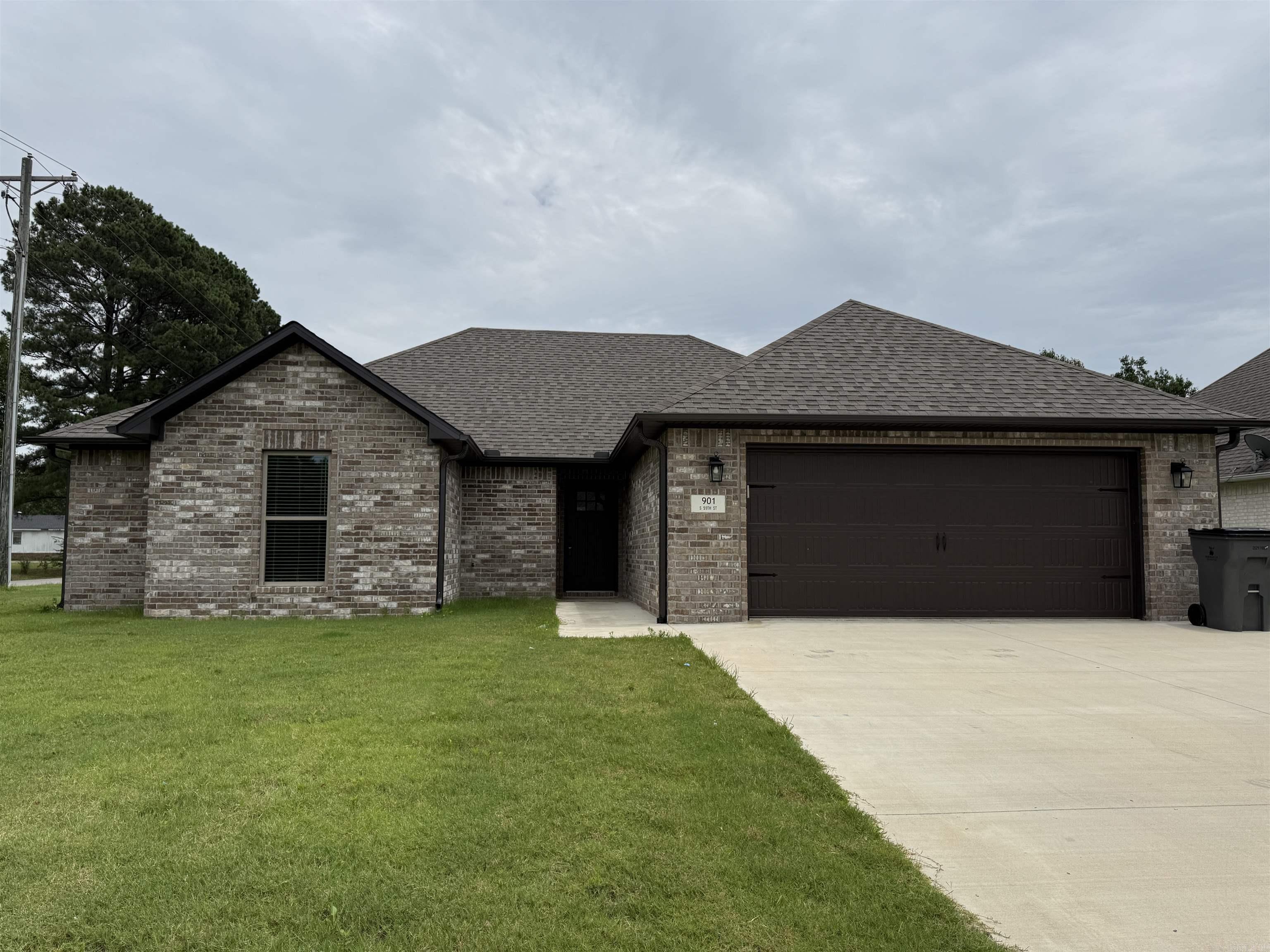901 S 59TH STREET Paragould, AR 72450