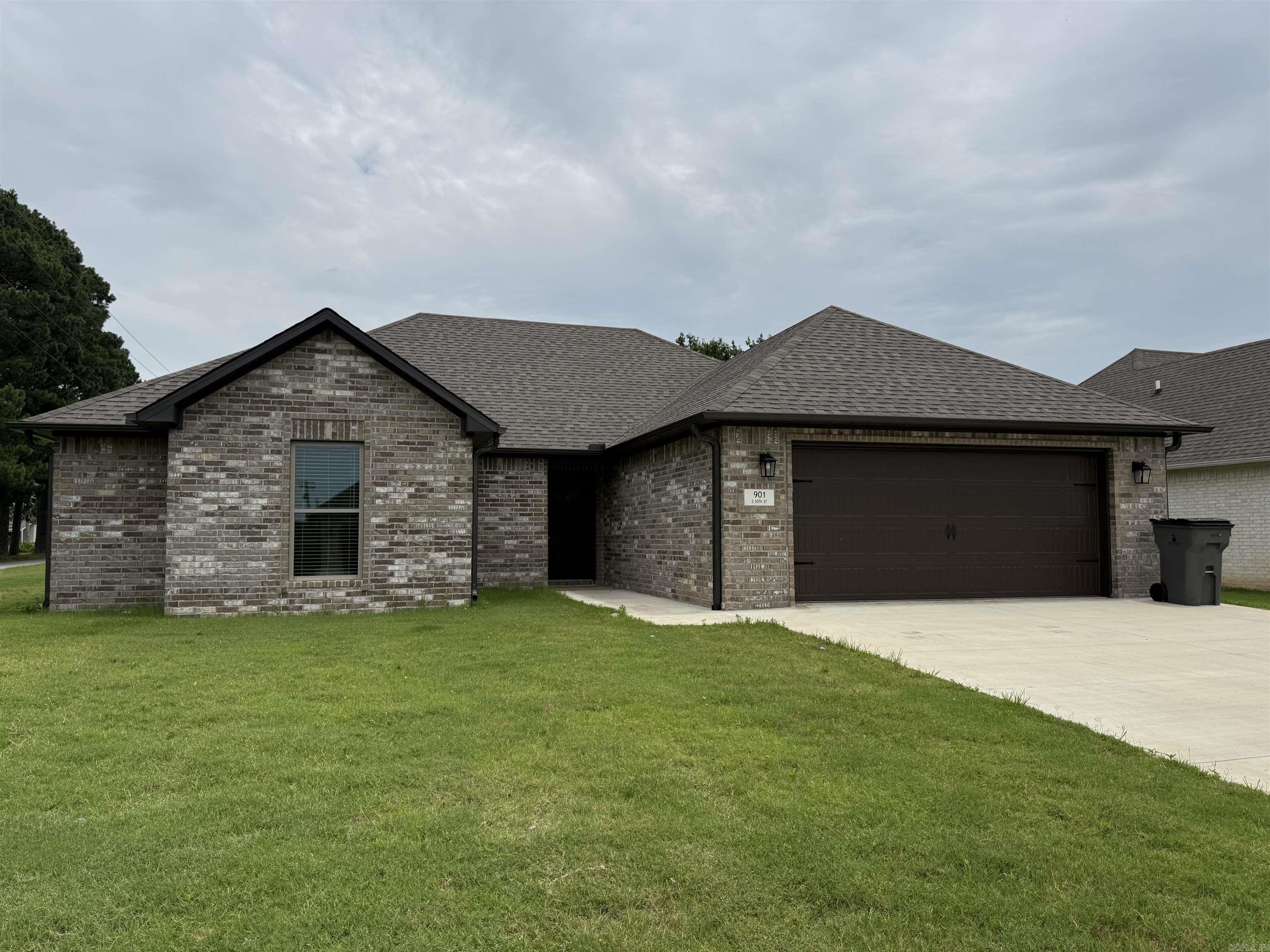 901 S 59TH STREET Paragould, AR 72450
