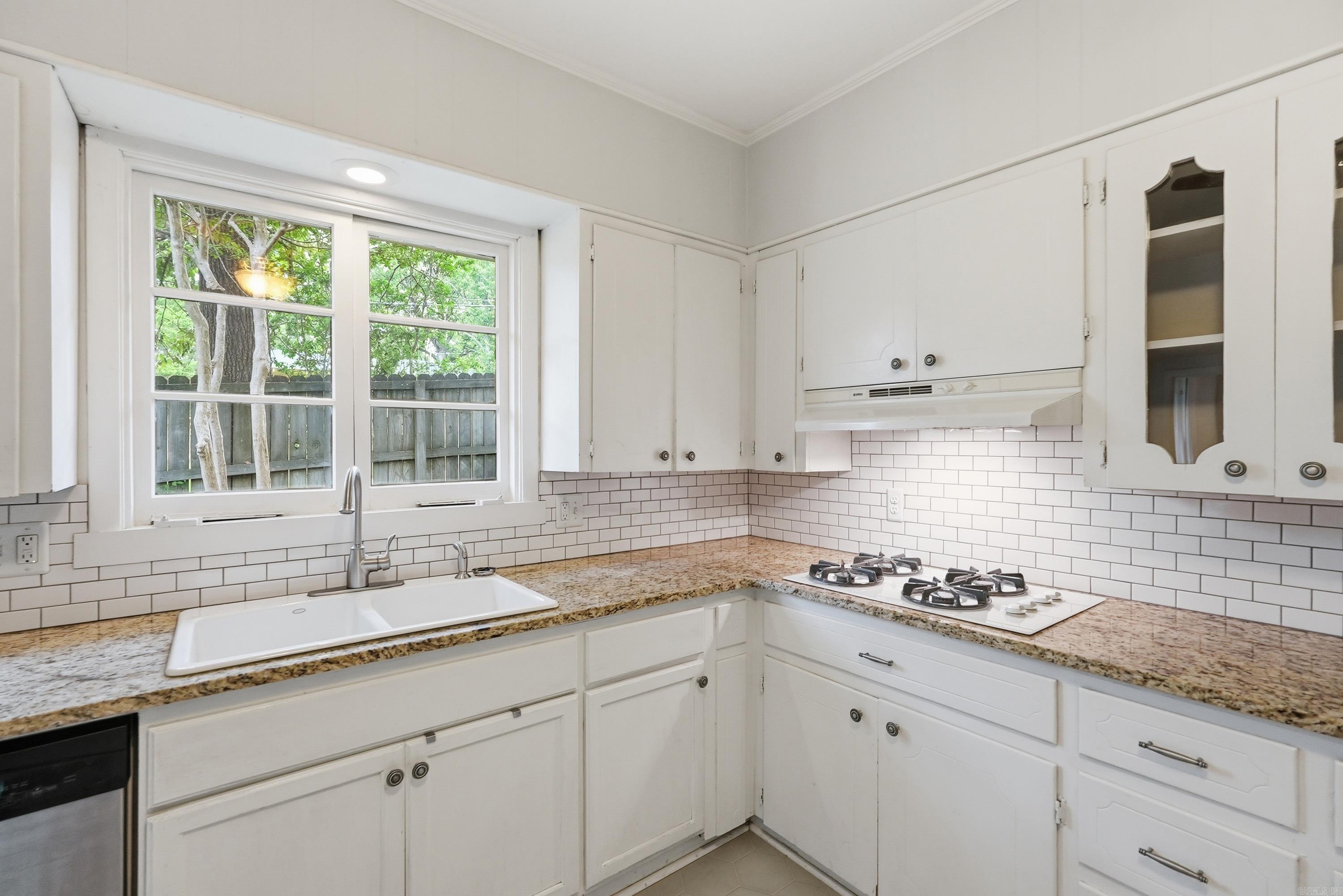 5024 Woodlawn  Little Rock, AR