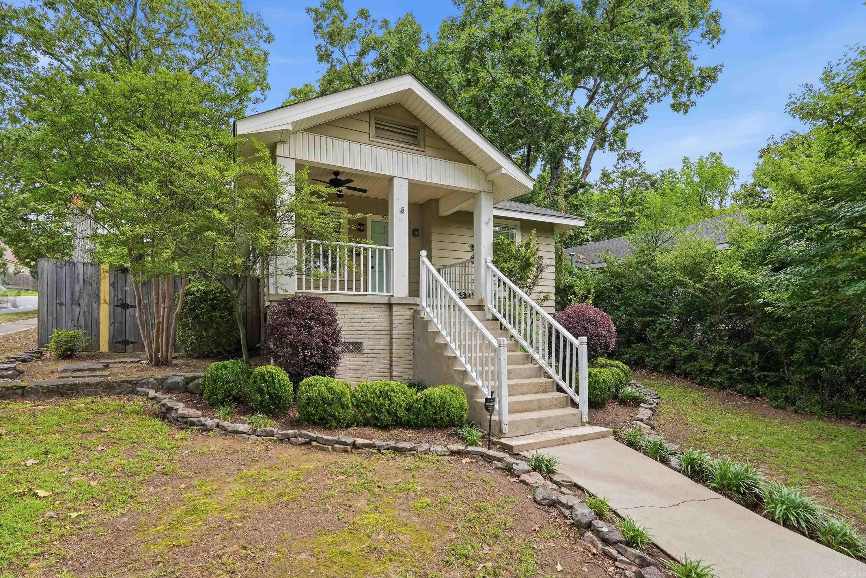5024 Woodlawn  Little Rock, AR