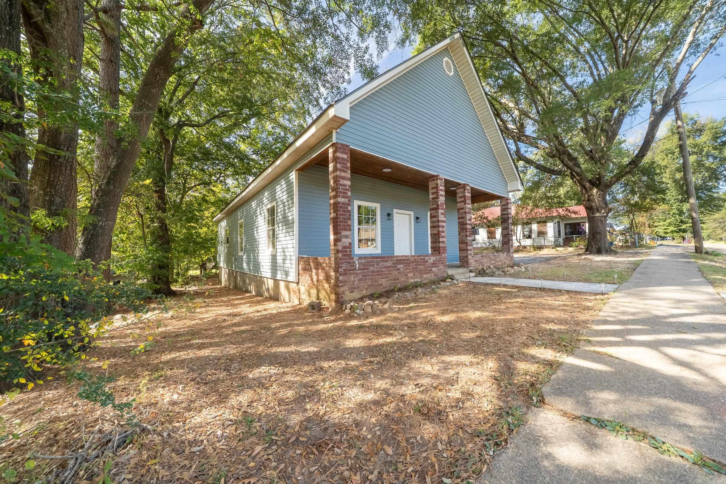 407 N 4Th St  De Queen, AR