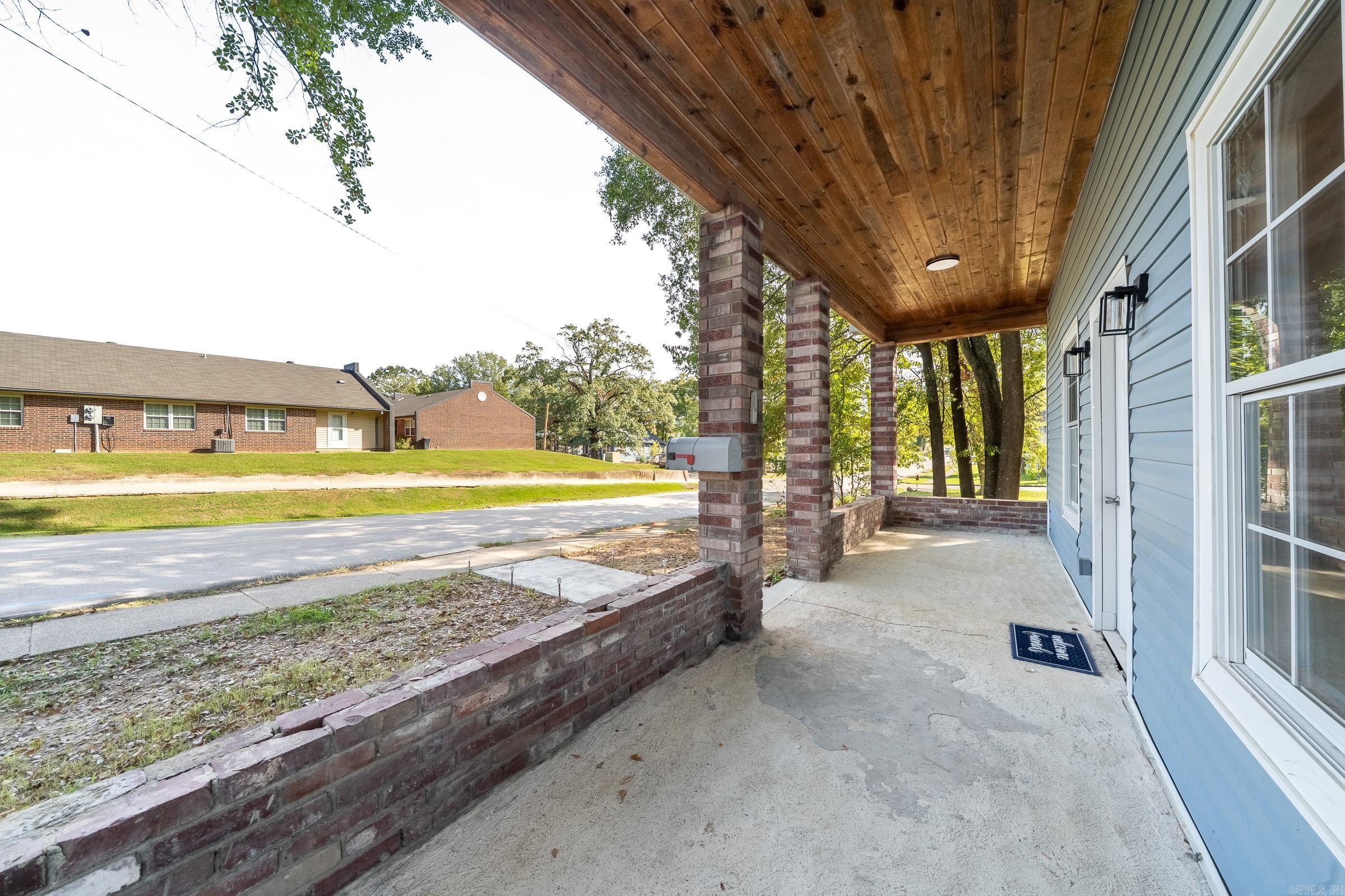 407 N 4Th St  De Queen, AR