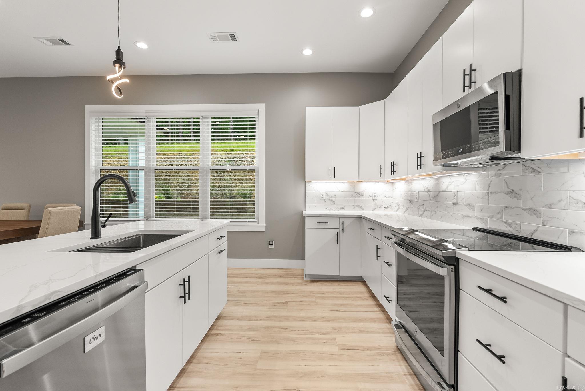 25310 Kanis  Little Rock, AR