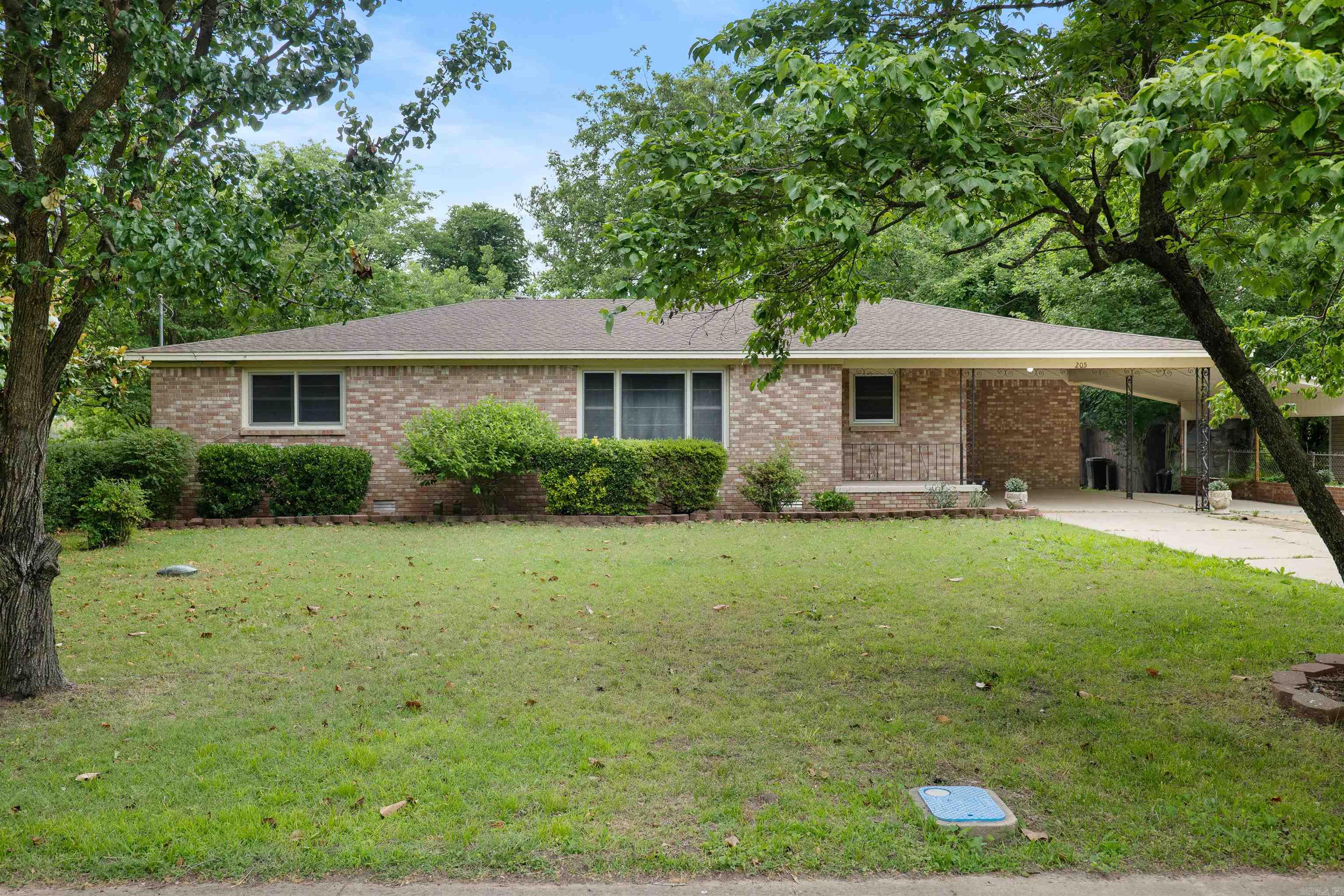 205 Central Ave  Bay, AR