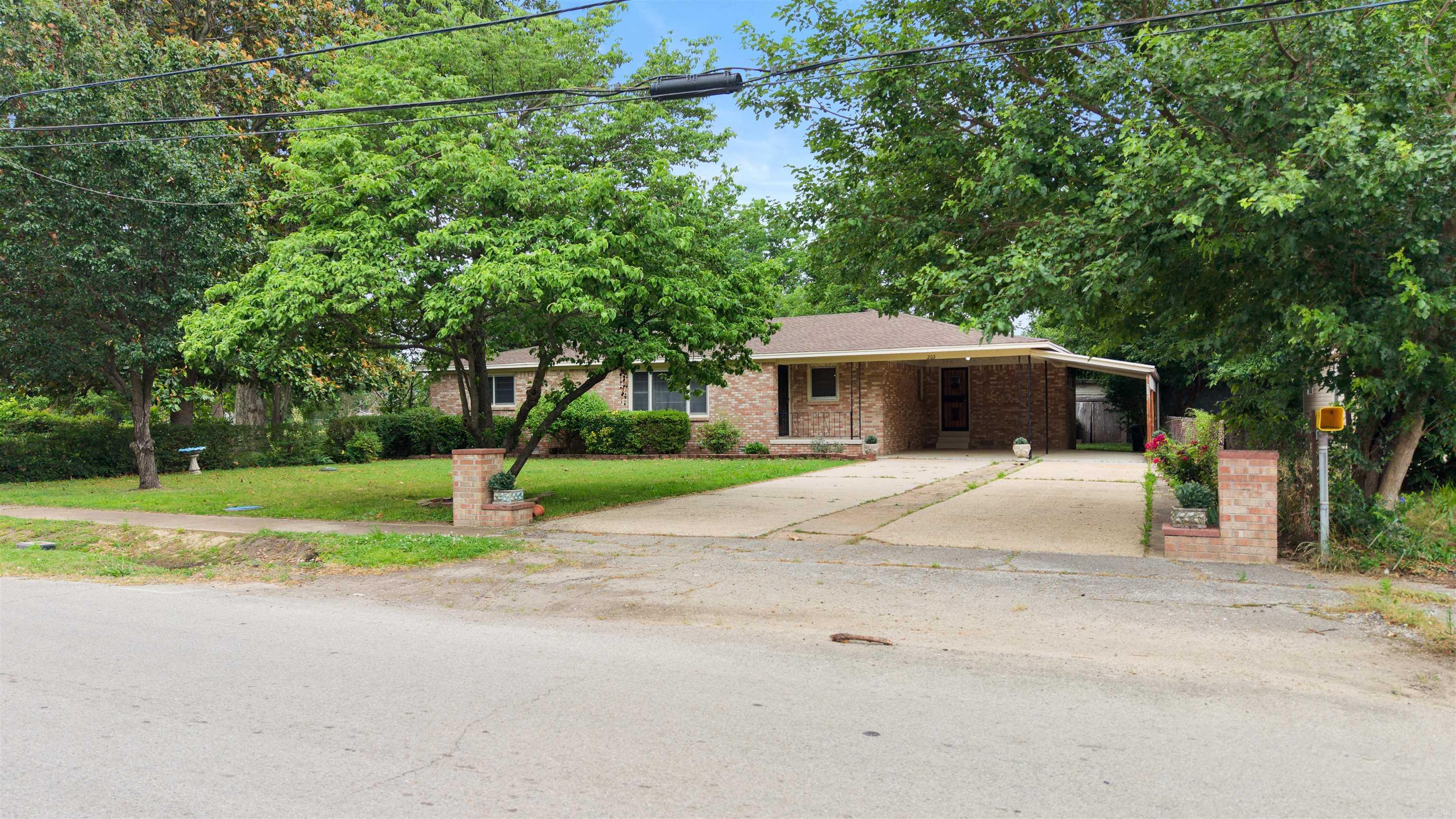 205 Central Ave  Bay, AR