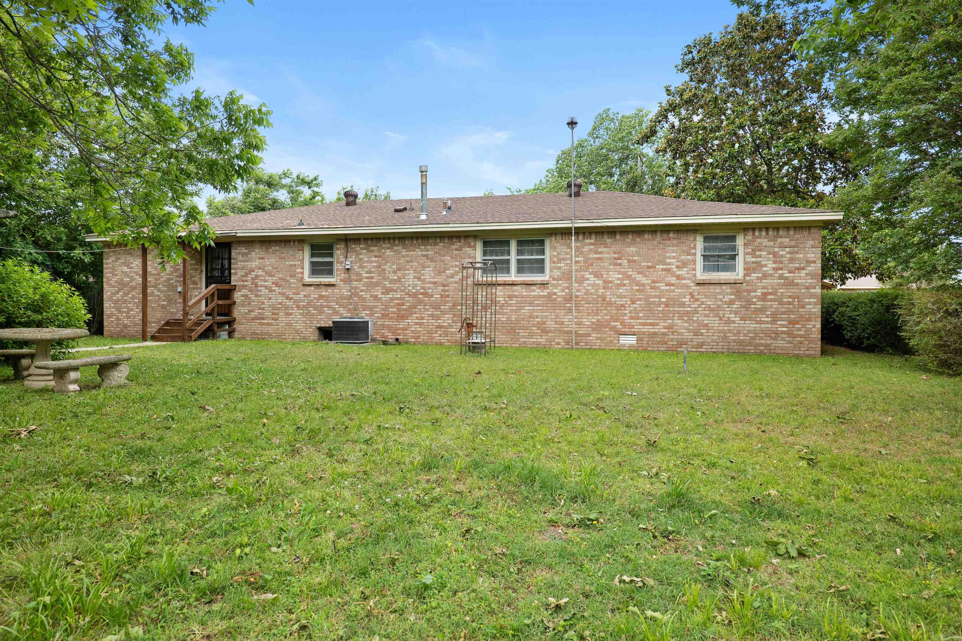 205 Central Ave  Bay, AR
