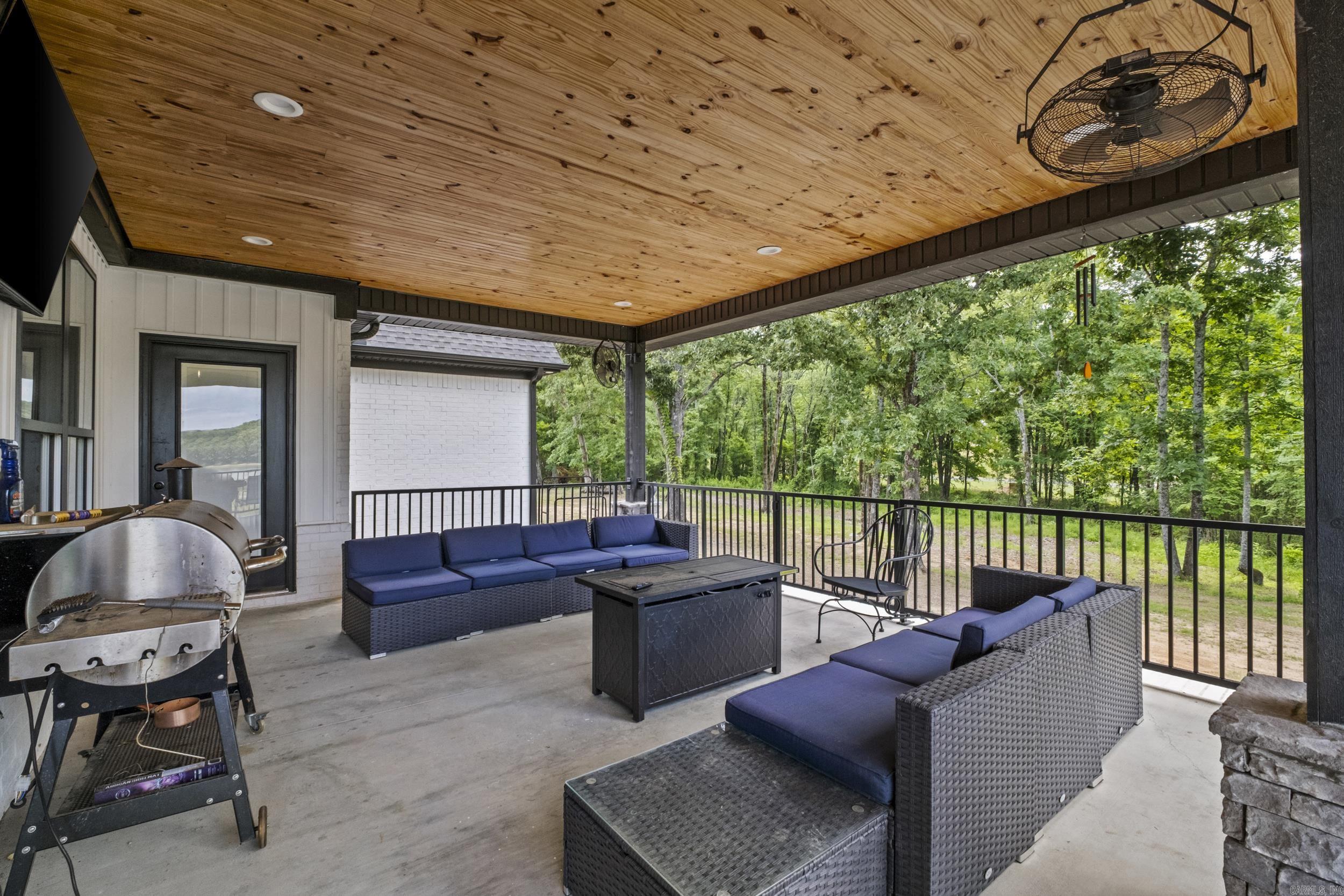 35 Helen Circle  Austin, AR