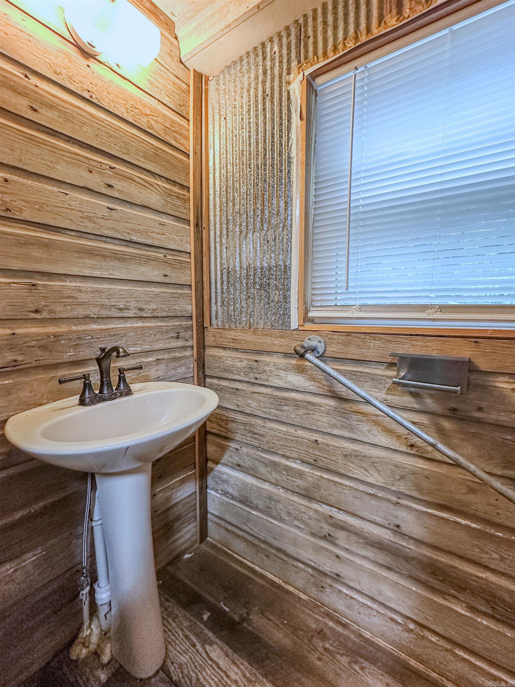 257 Highway 9  Oppelo, AR