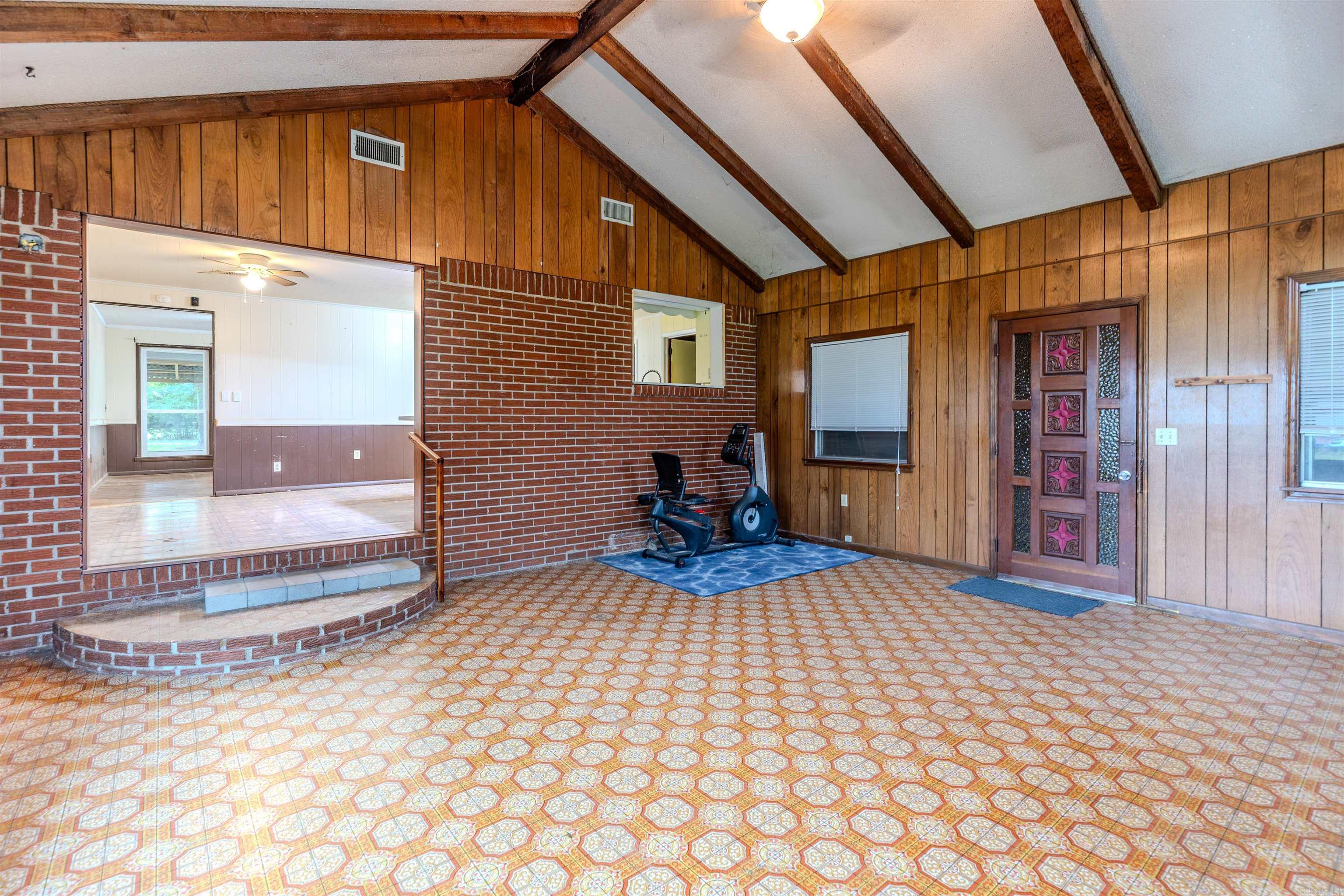 257 Highway 9  Oppelo, AR