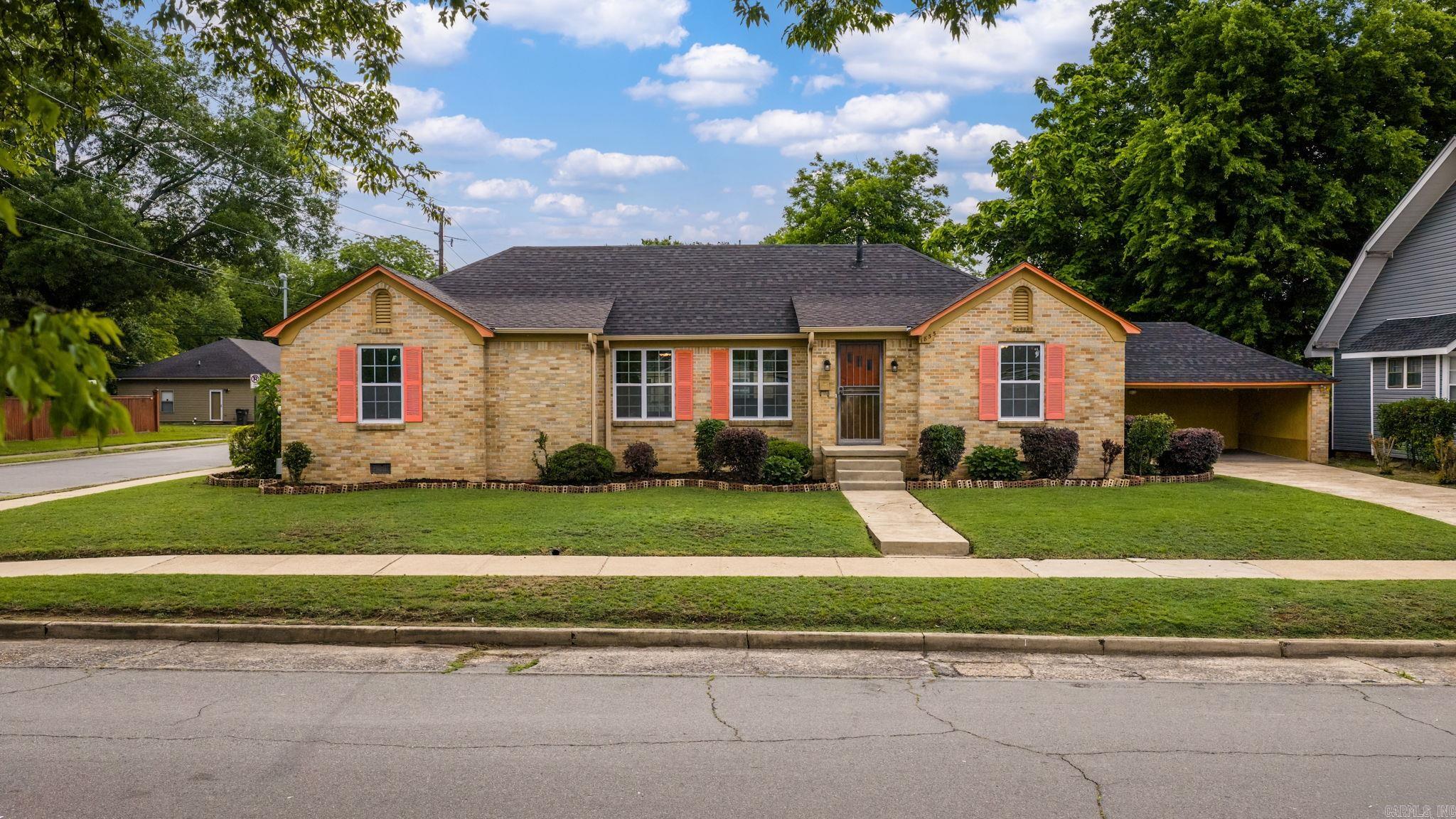 1855 S Izard  Little Rock, AR
