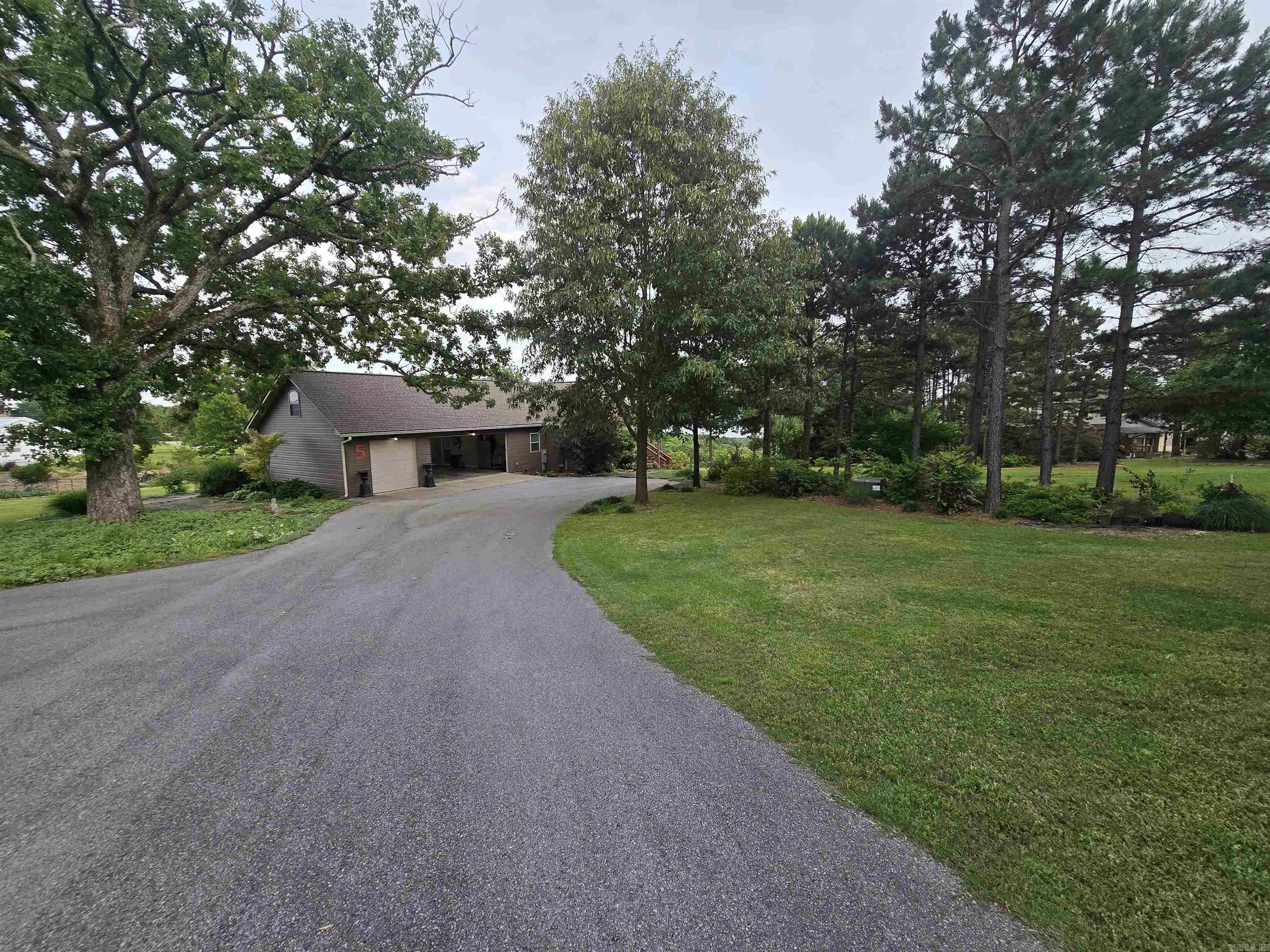5 Irish Hills  Edgemont, AR