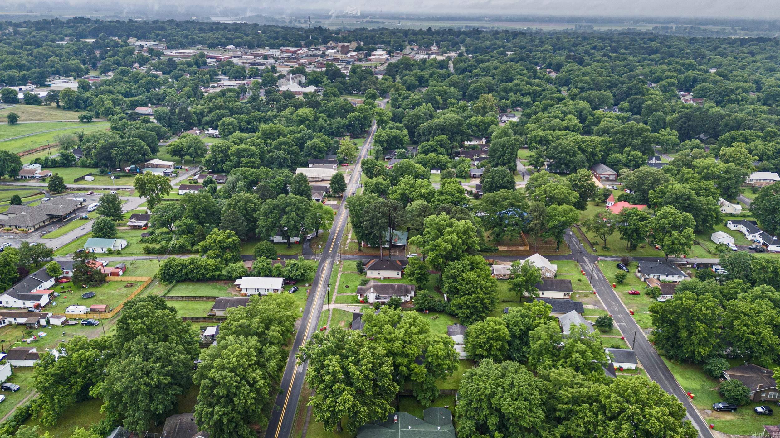 809 N Oak  Morrilton, AR