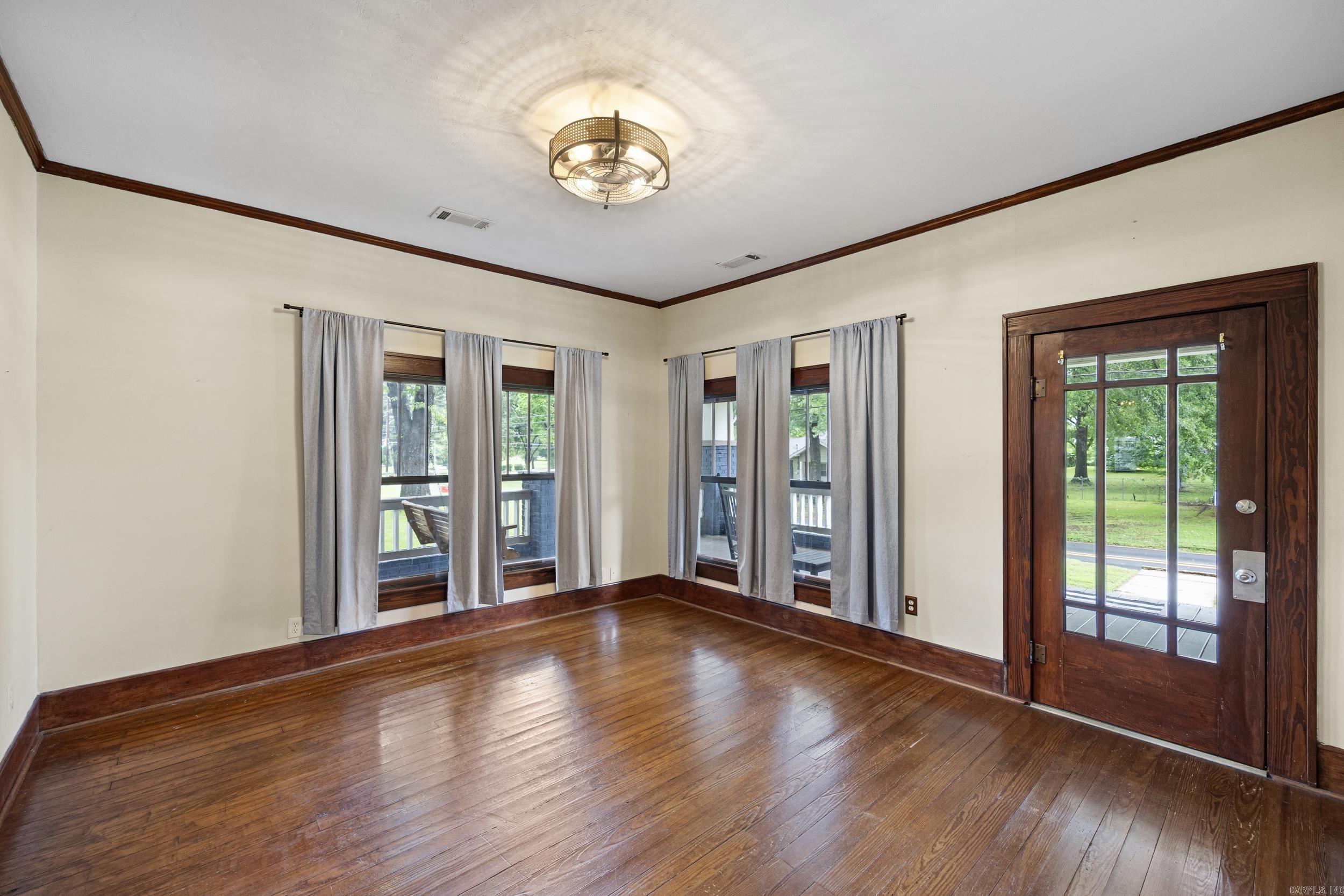 809 N Oak  Morrilton, AR