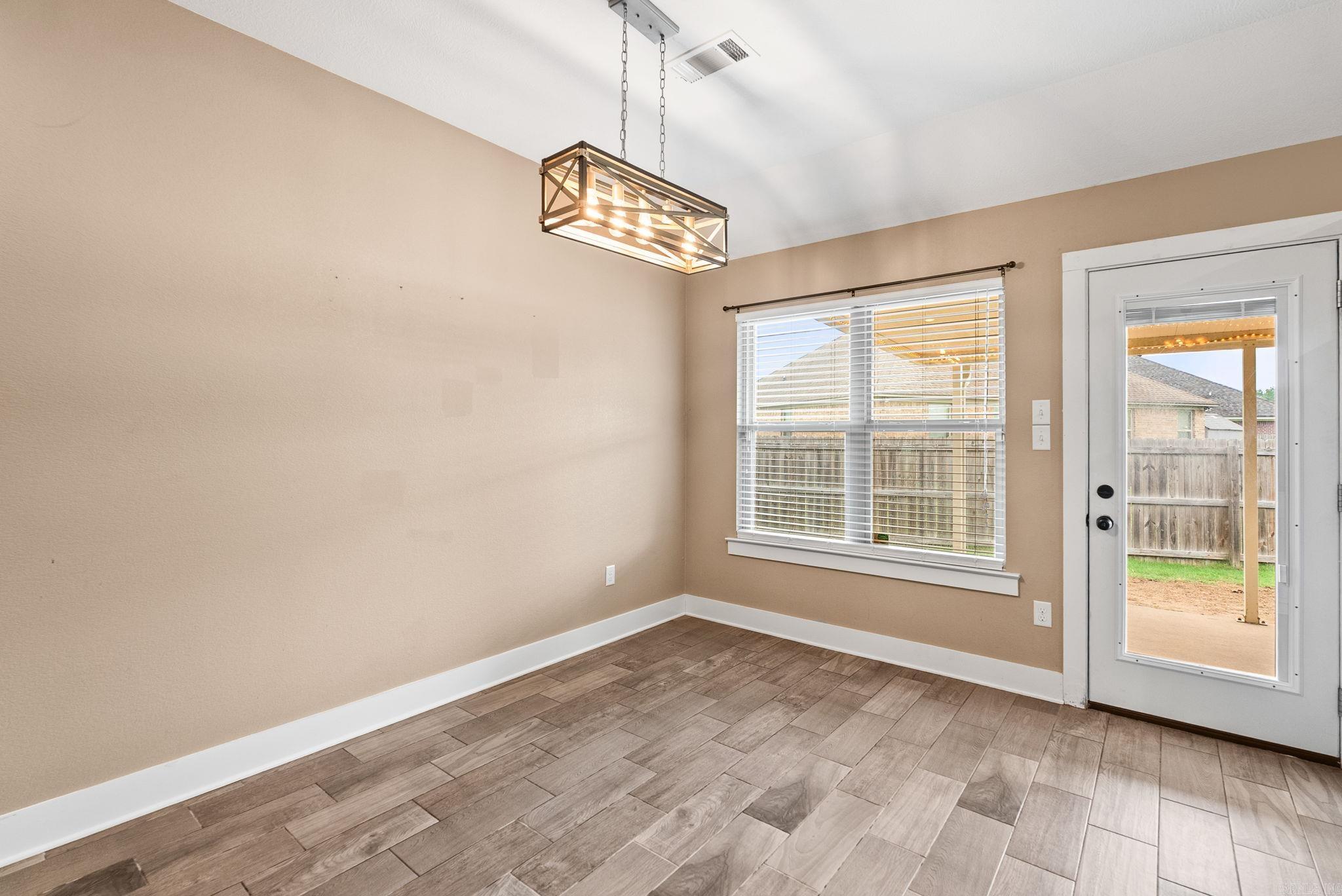 13 Tigers Eye  Greenbrier, AR