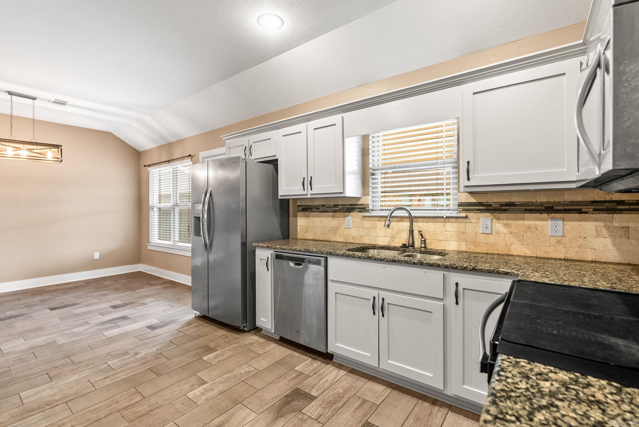 13 Tigers Eye  Greenbrier, AR