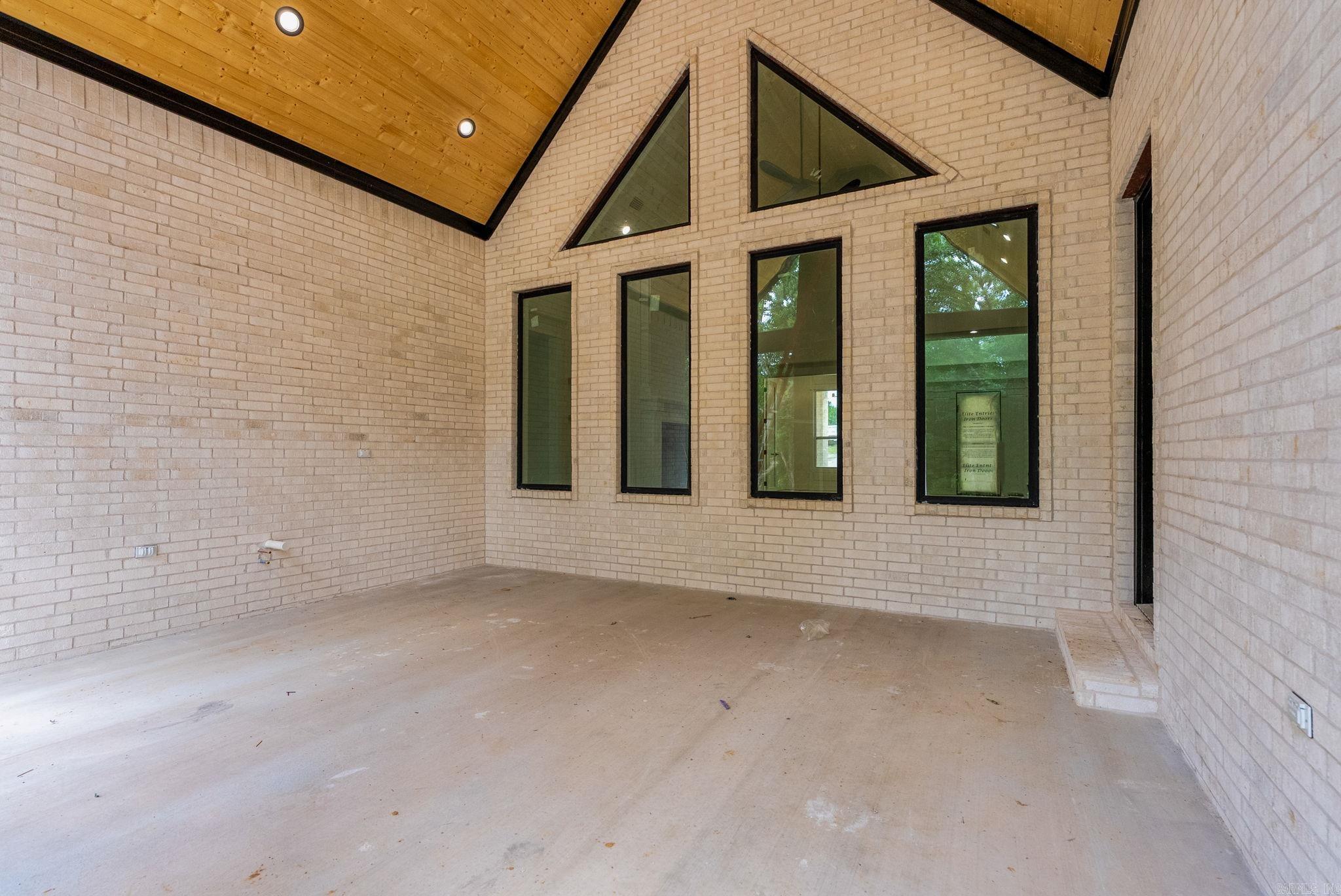 120 Highland Dr  Greenbrier, AR