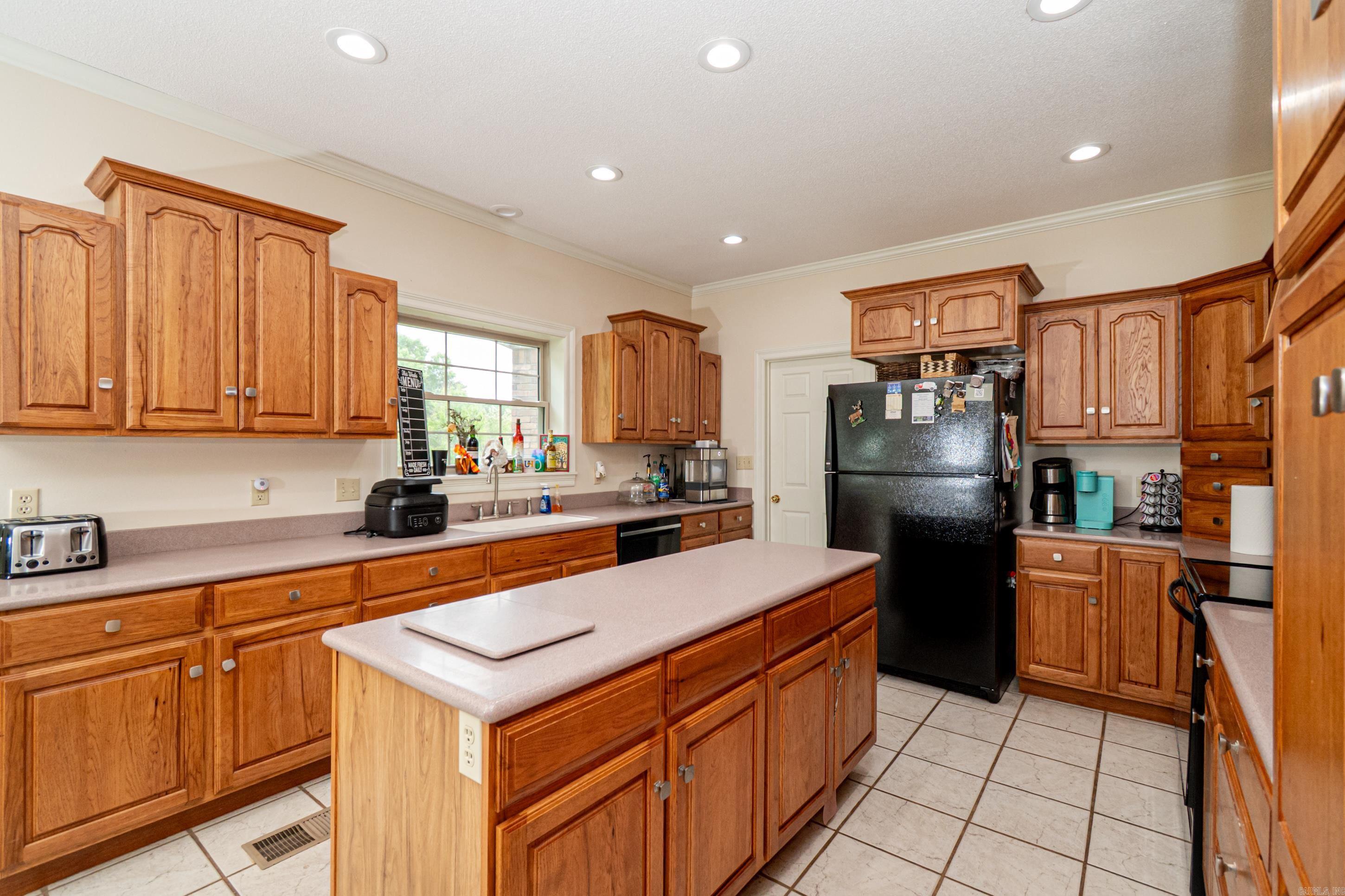350 & 326 Iron Mountain Rd  El Dorado, AR