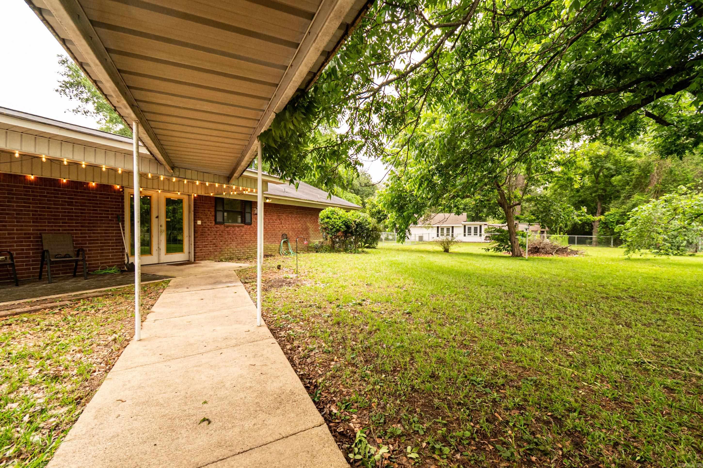 604 W University  Magnolia, AR