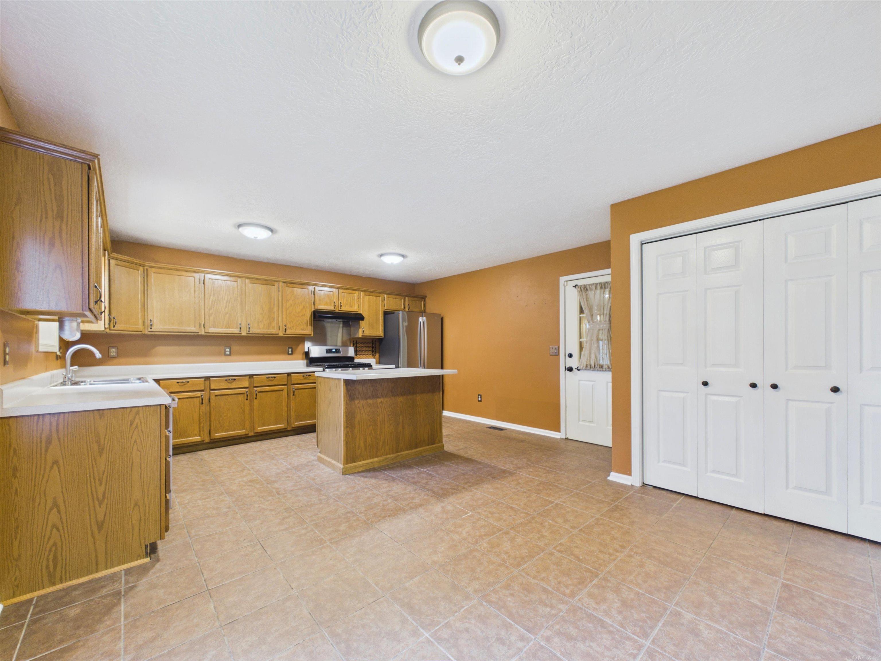 40 Chimney Rd  Batesville, AR