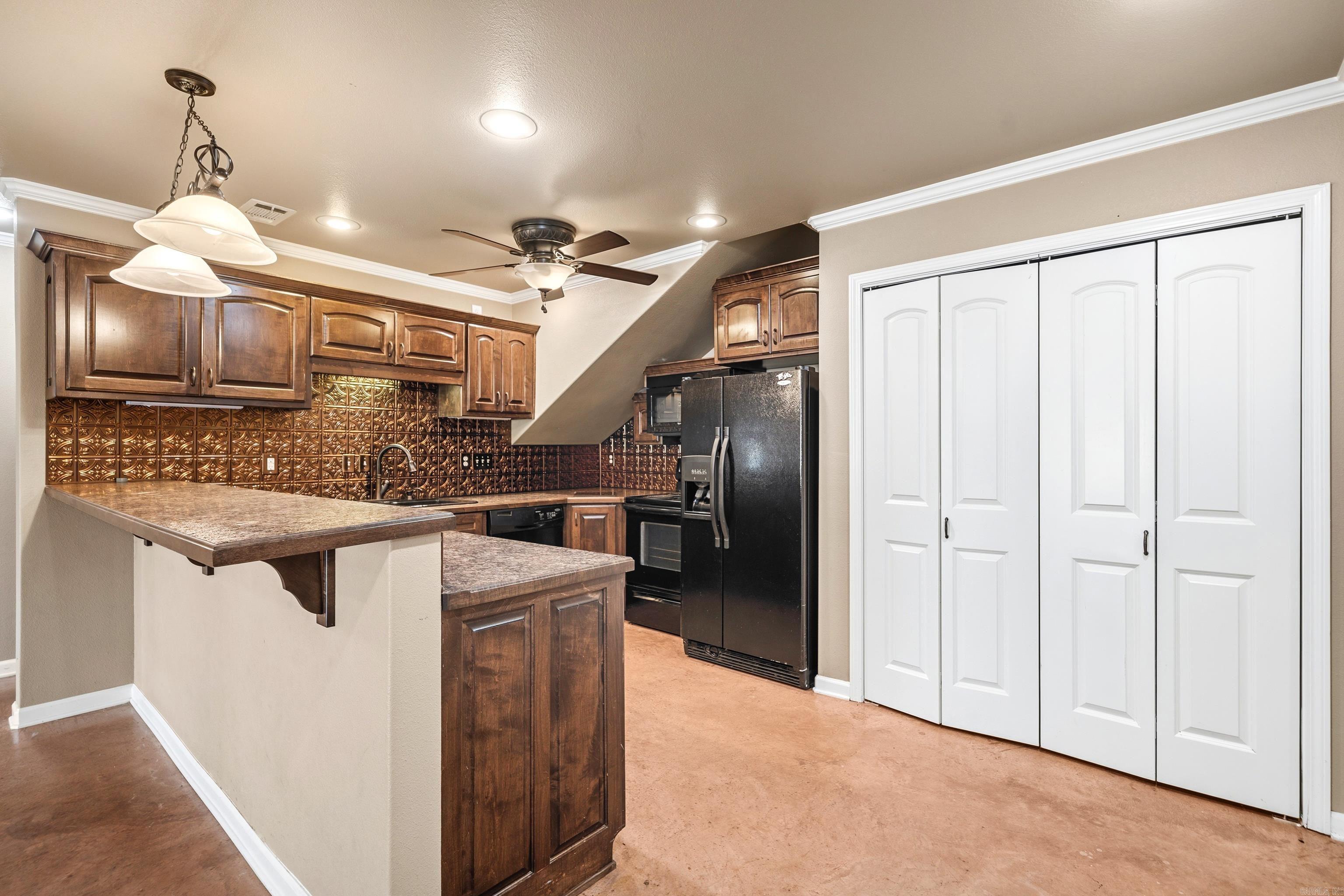 140 Tanglewood  Hot Springs, AR