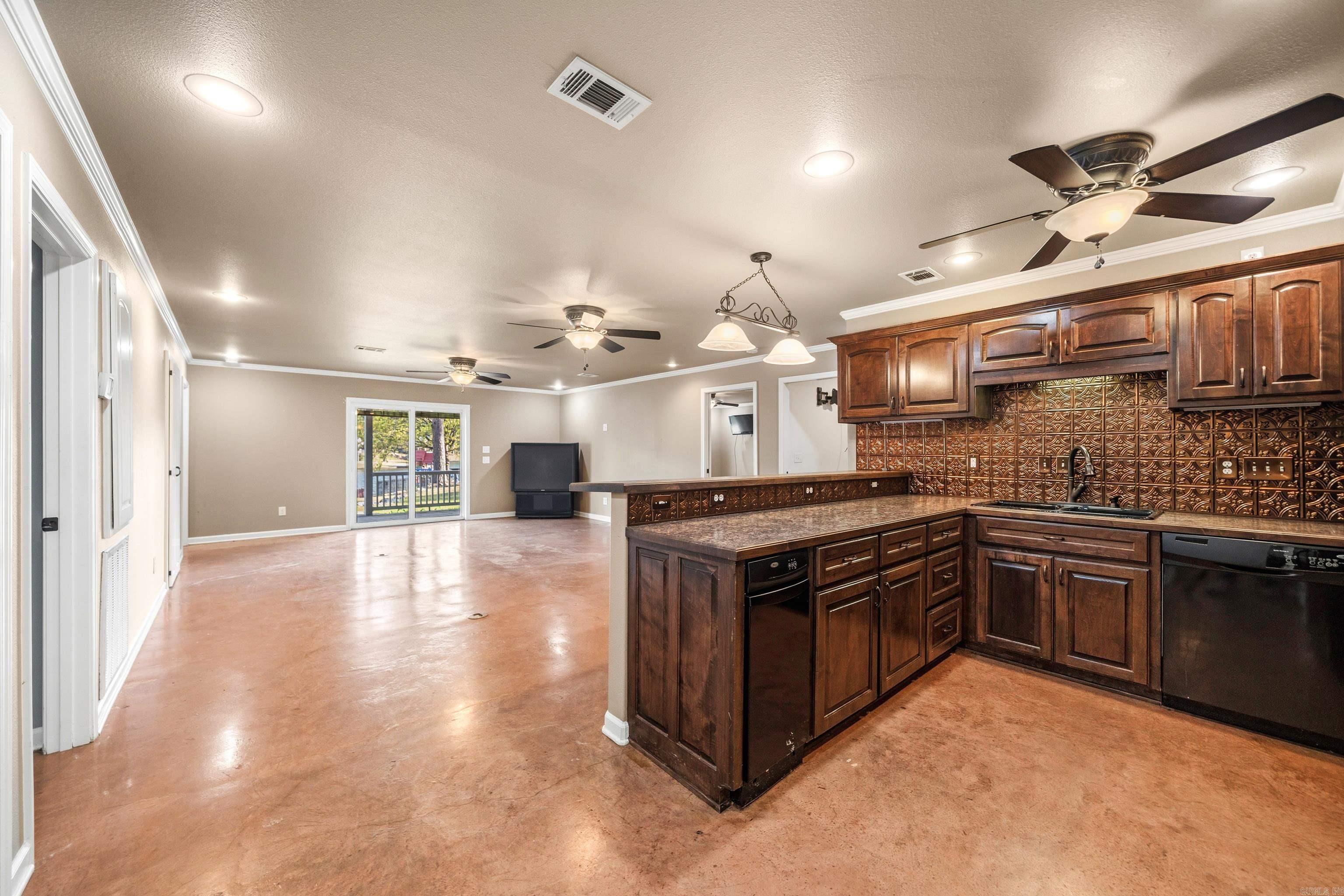 140 Tanglewood  Hot Springs, AR