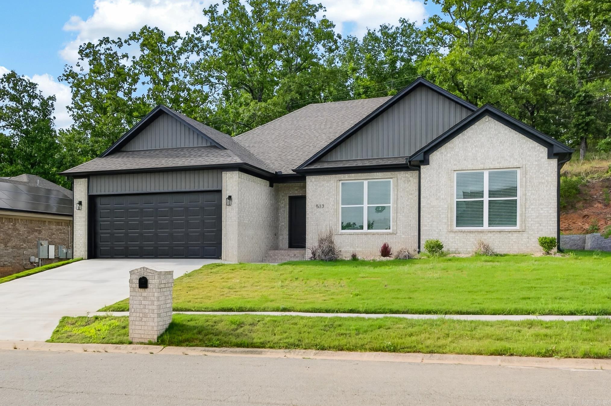 513 Crepe Myrtle  Cabot, AR
