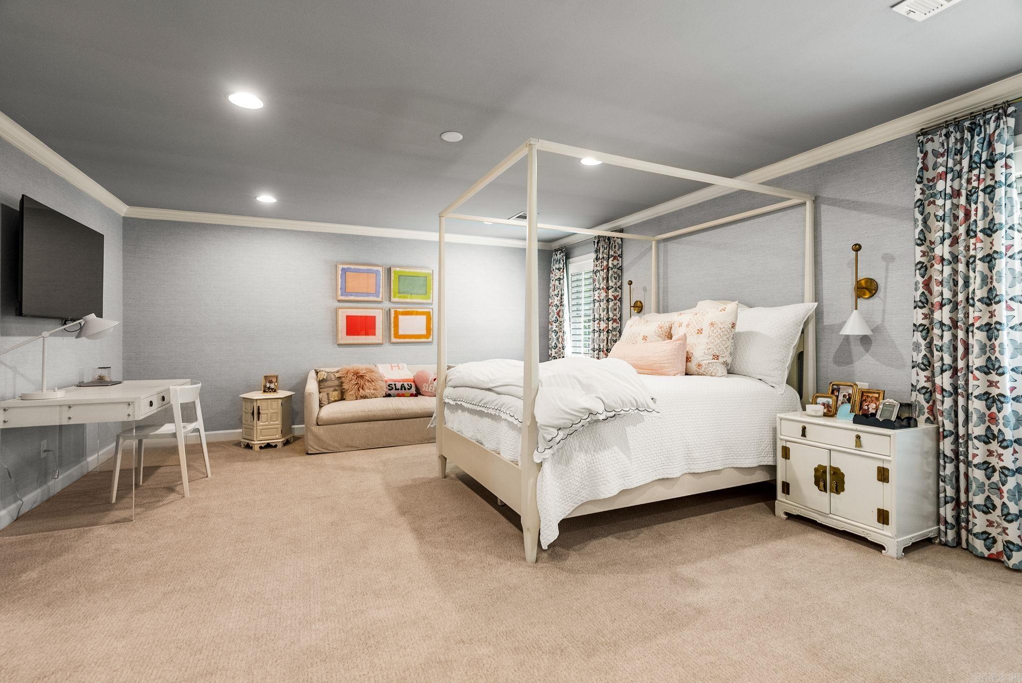 25 E Palisades  Little Rock, AR