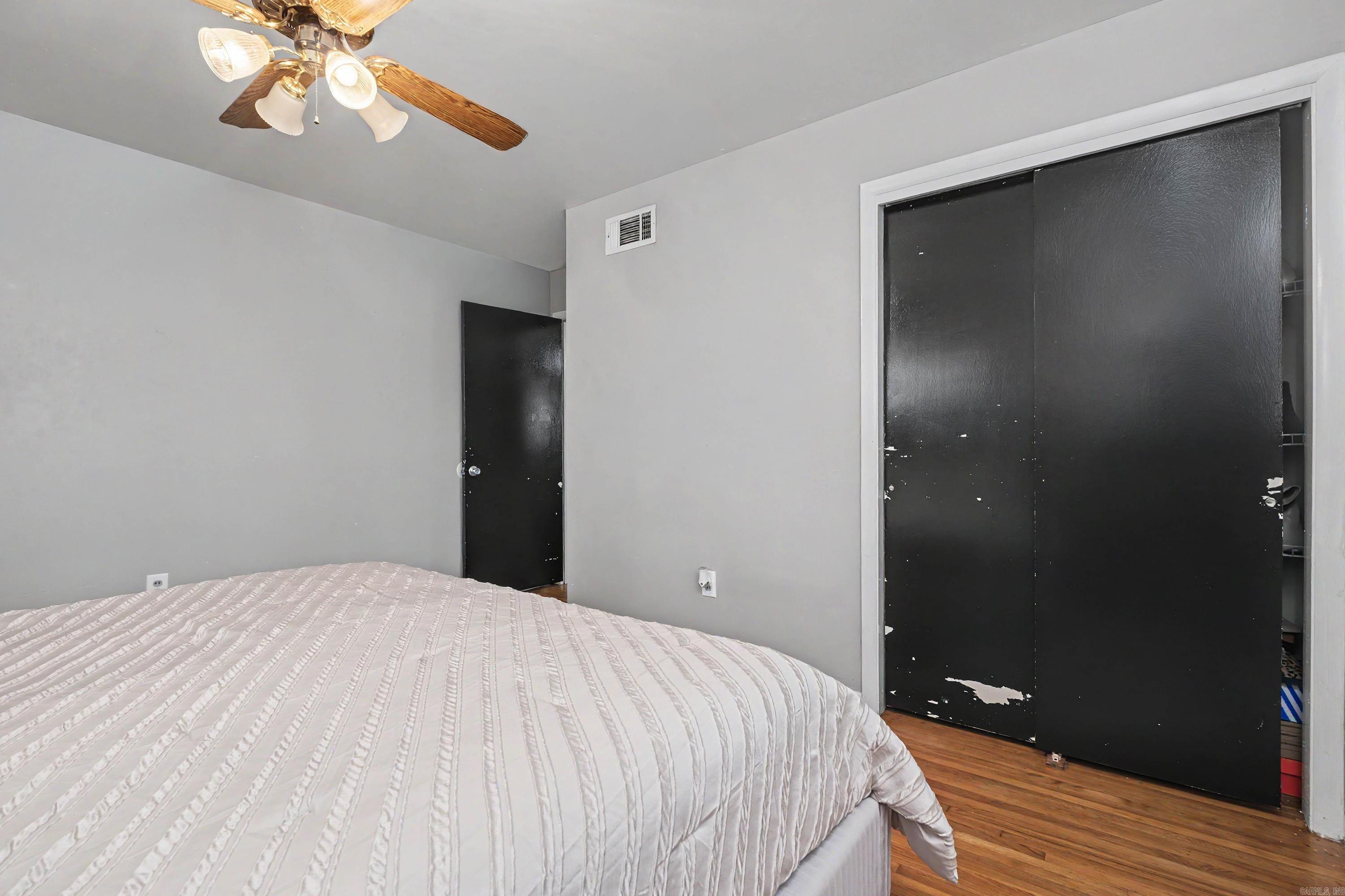 21 Lawrence  Little Rock, AR