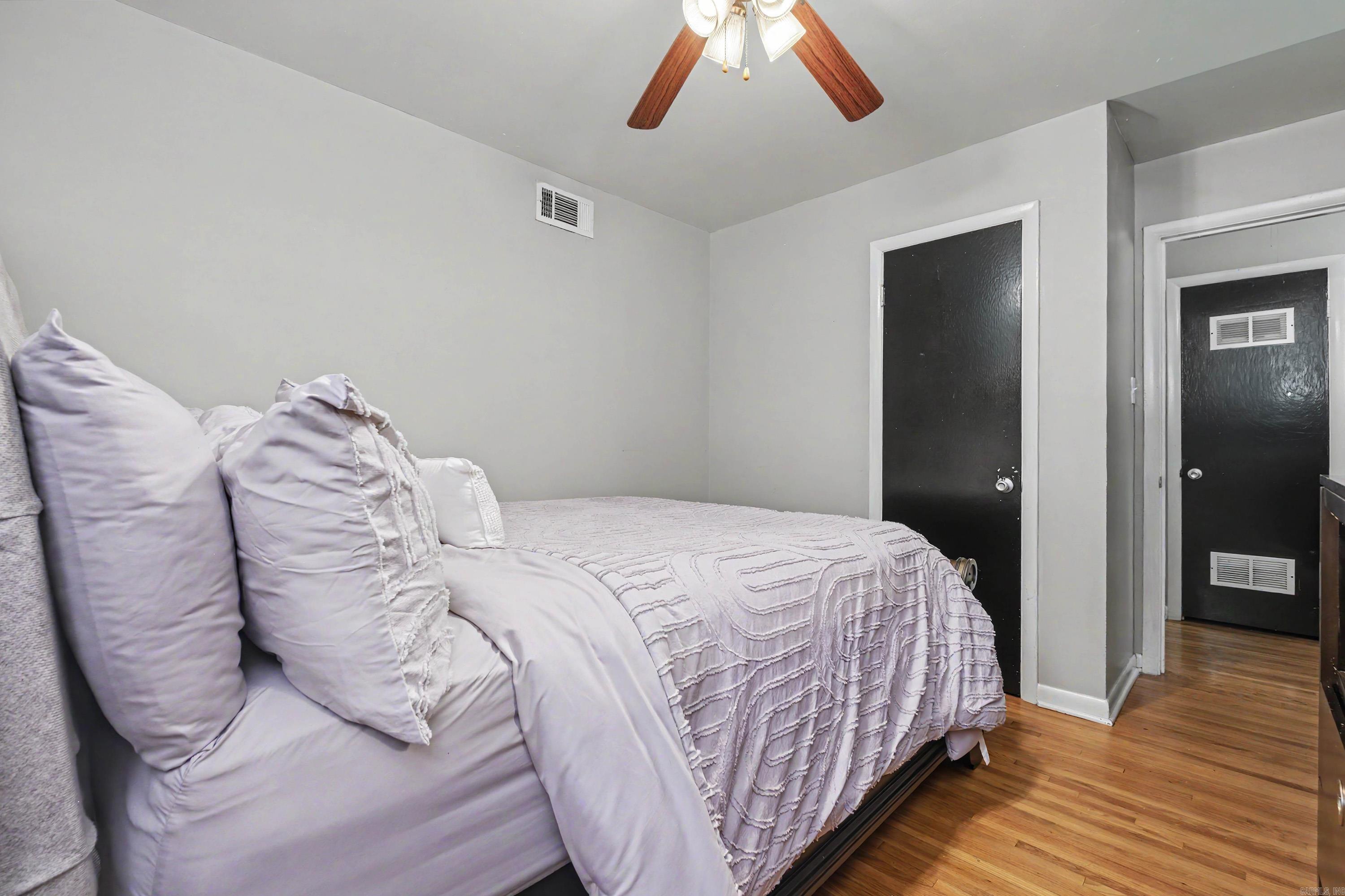 21 Lawrence  Little Rock, AR