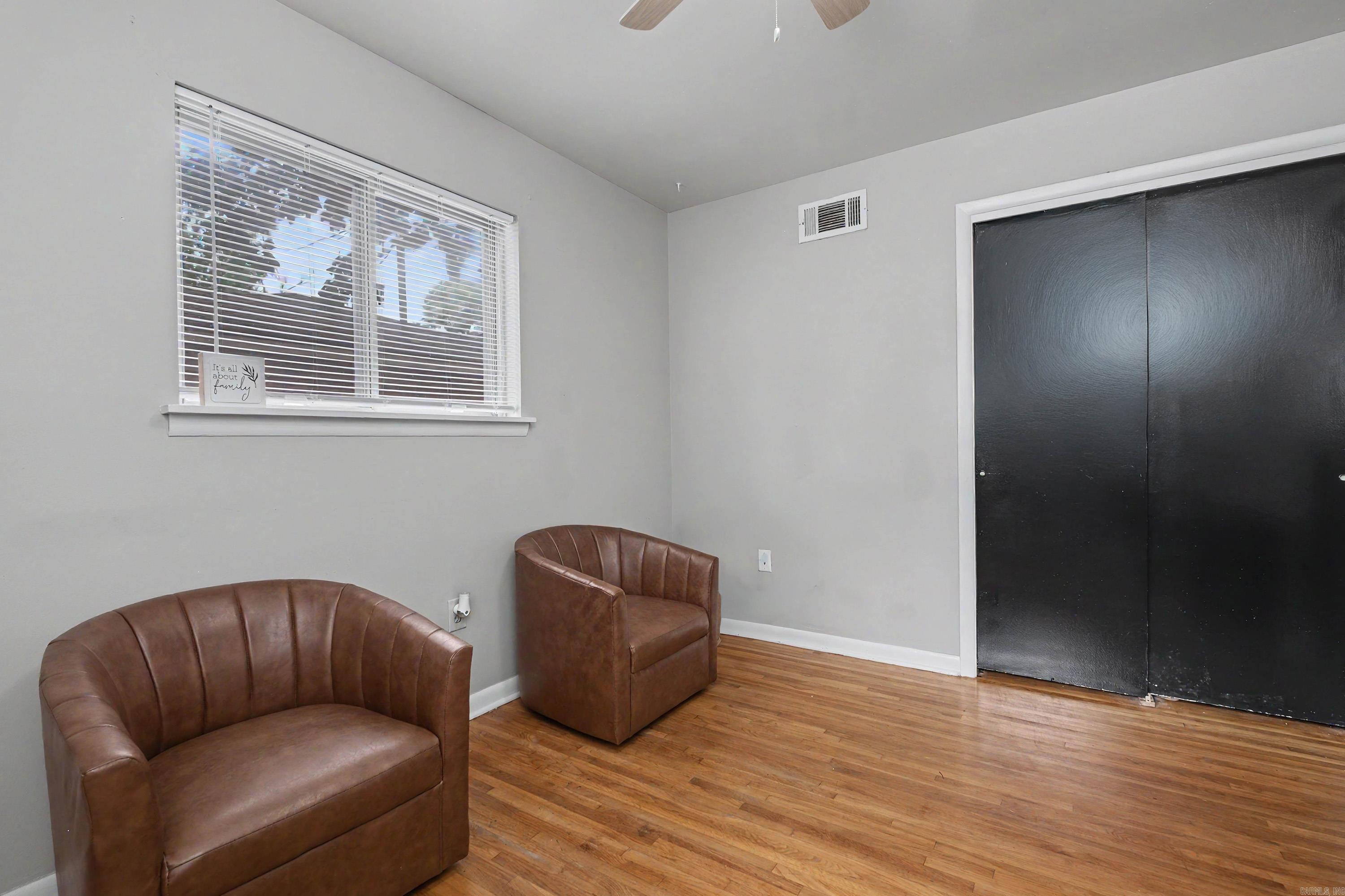 21 Lawrence  Little Rock, AR