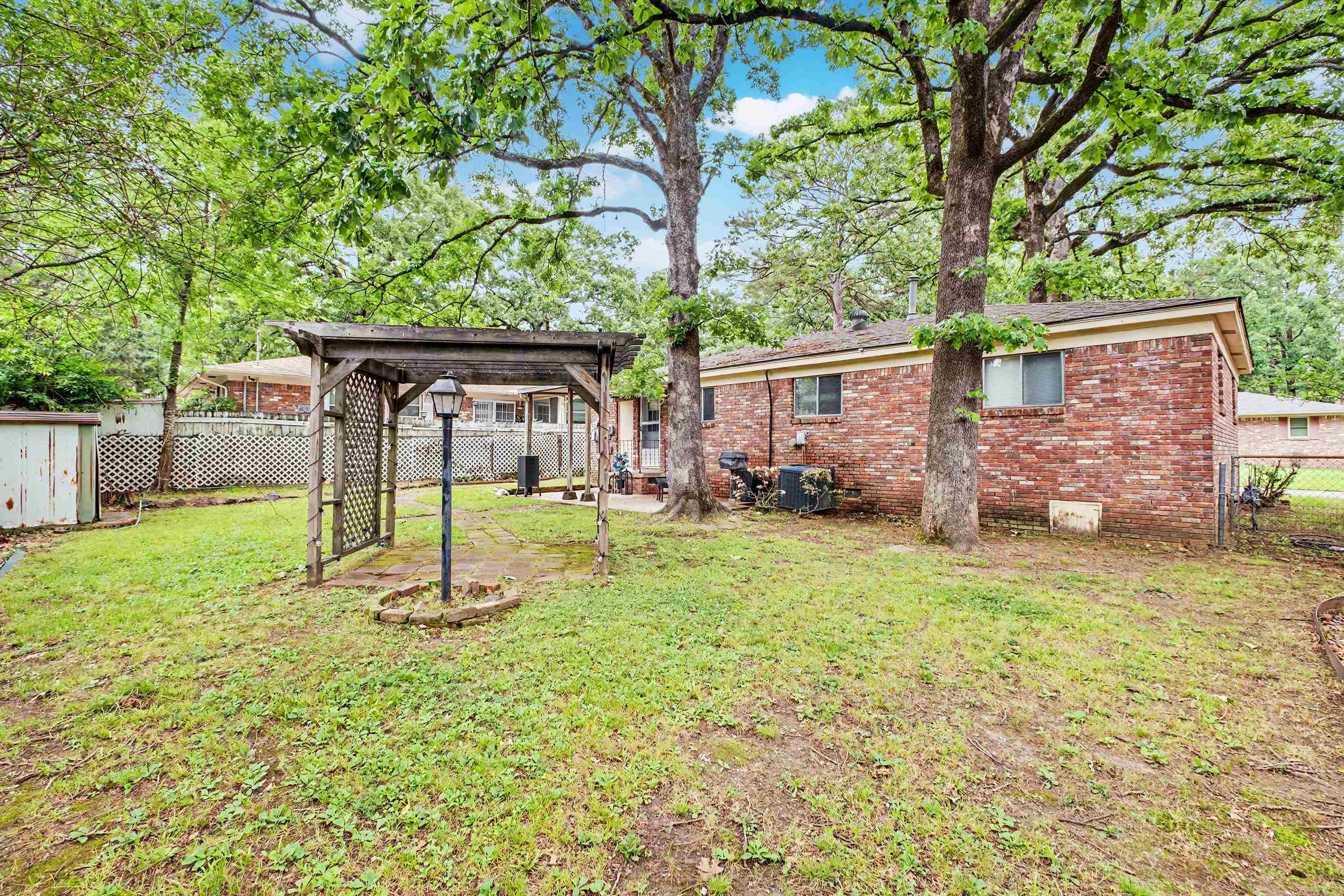 21 Lawrence  Little Rock, AR